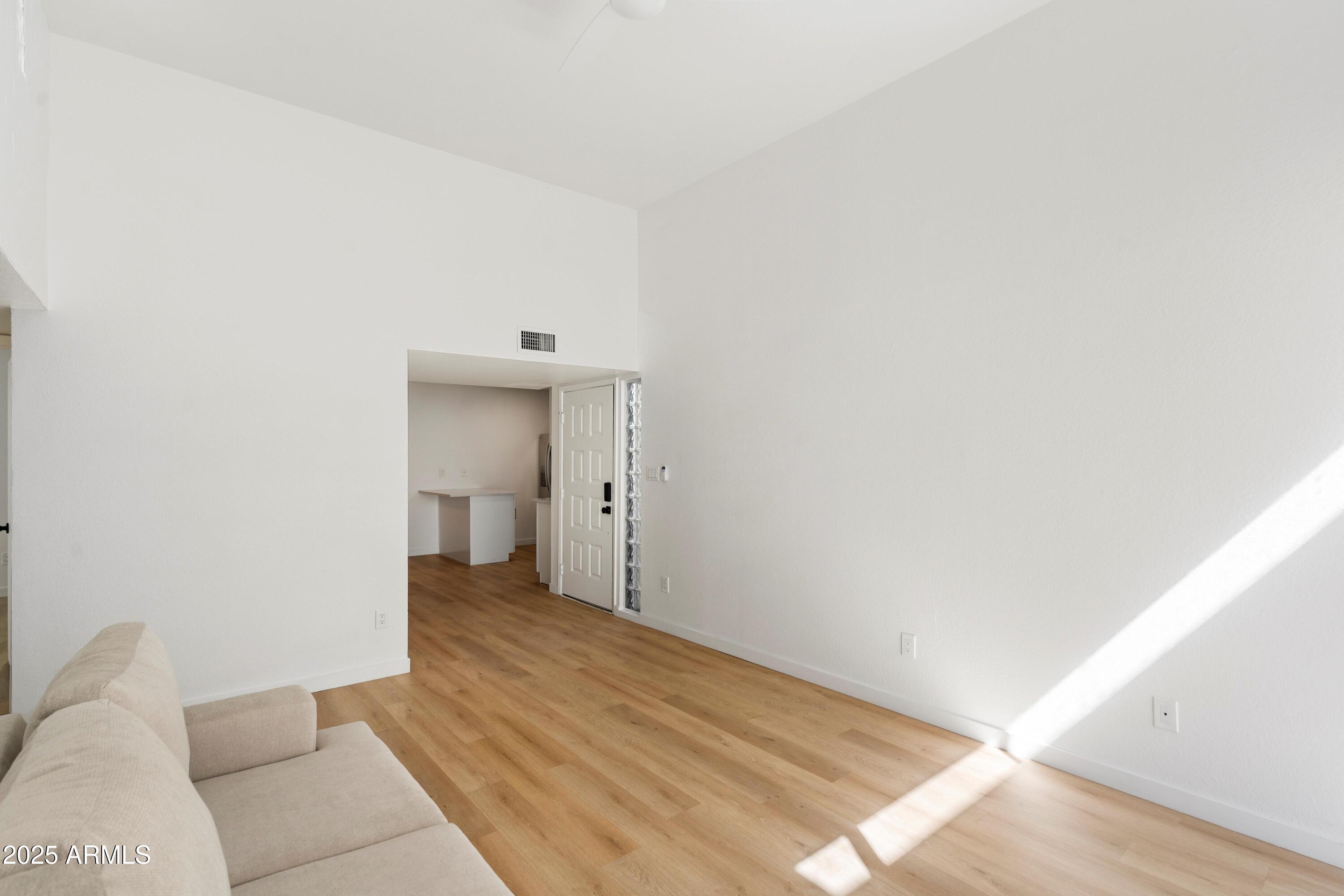 16041 N 31ST Street 12