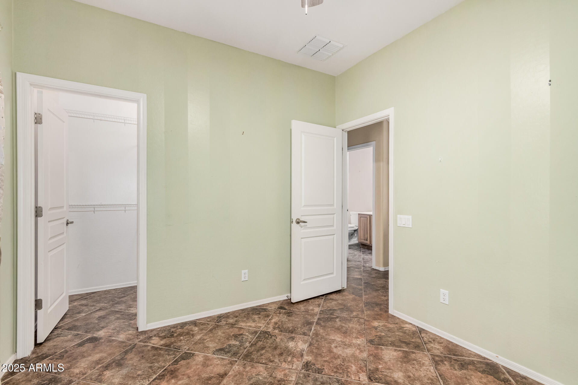 17102 W SAGUARO Lane