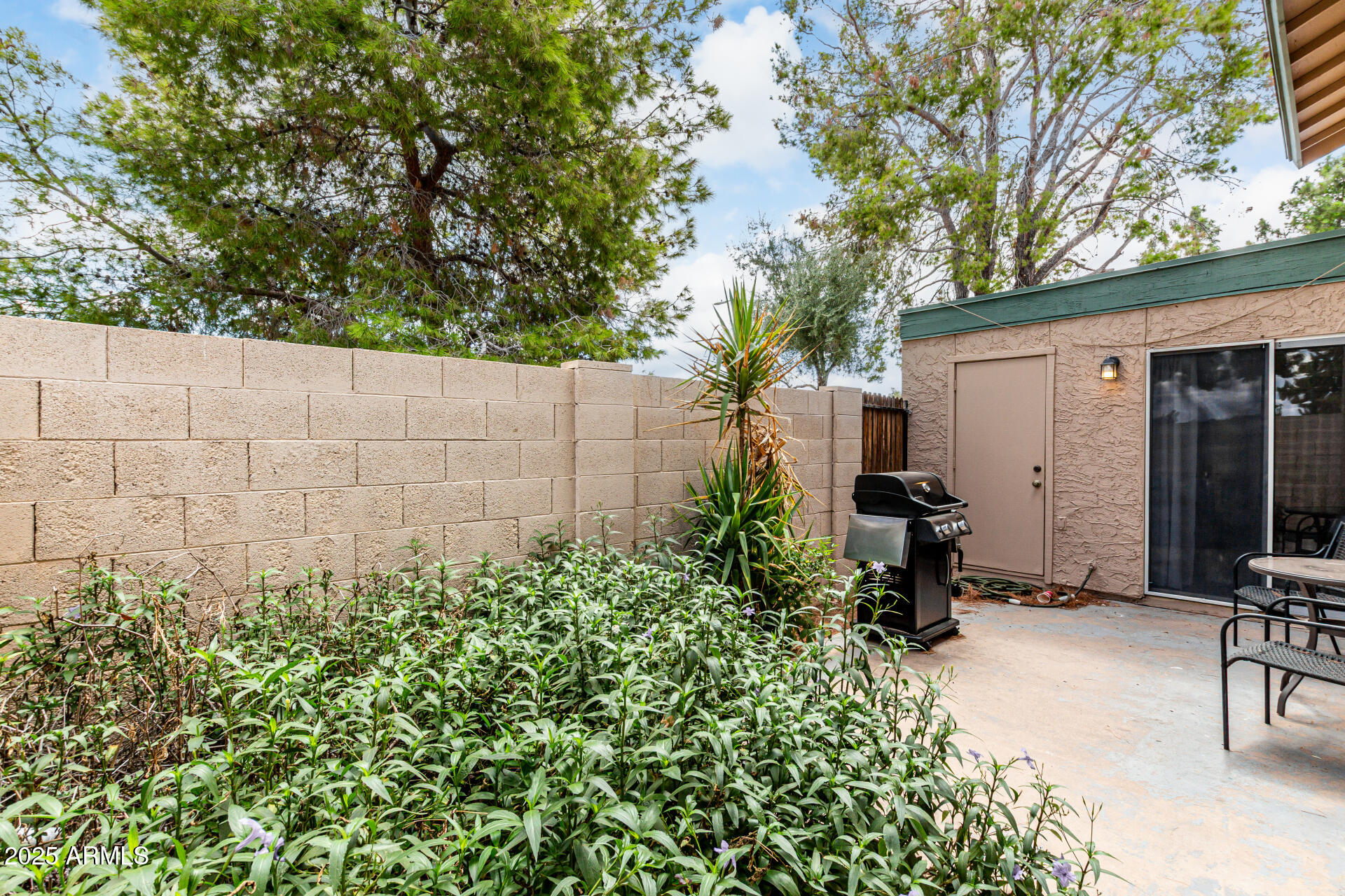4504 W CONTINENTAL Drive