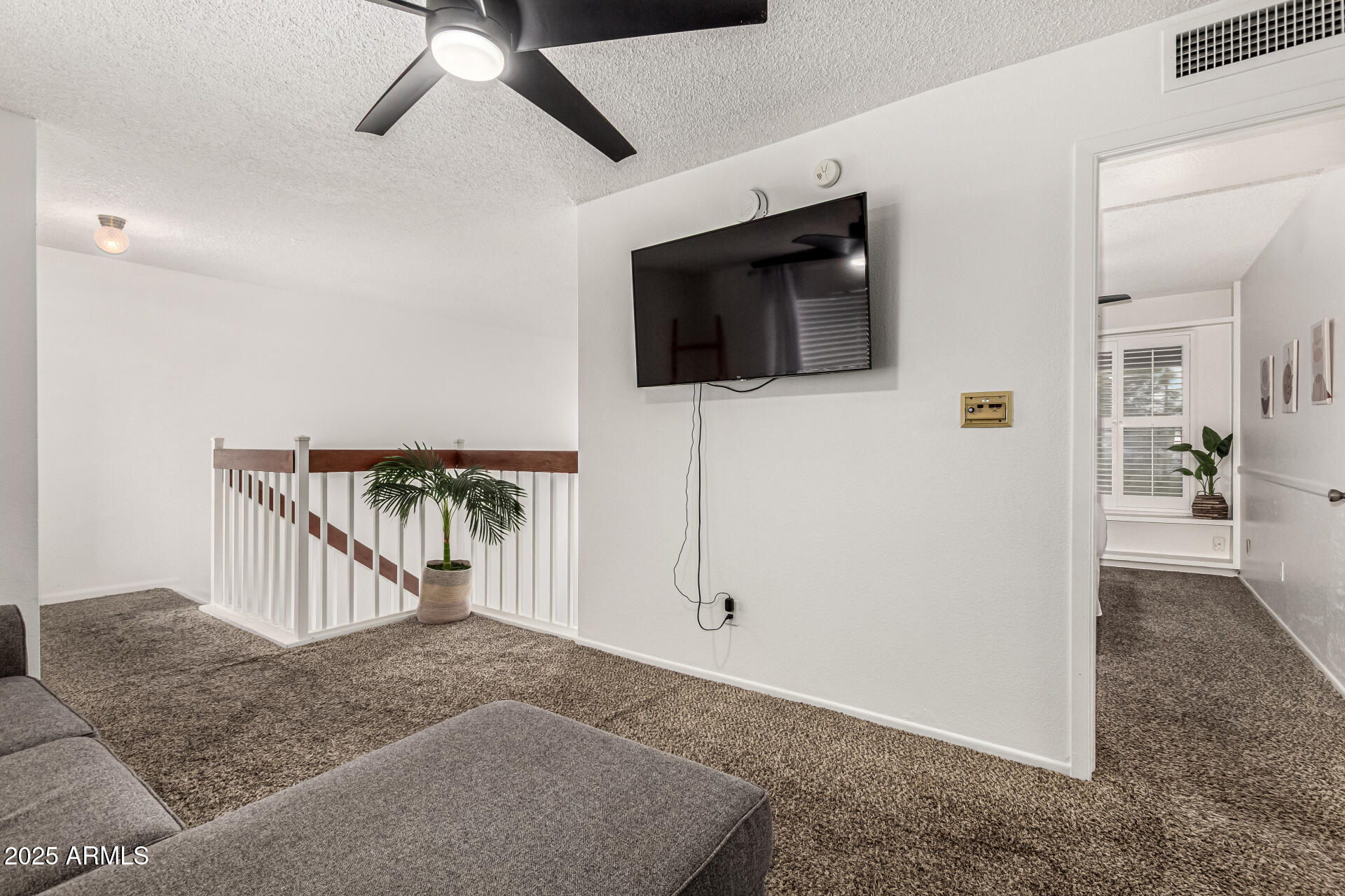 4504 W CONTINENTAL Drive