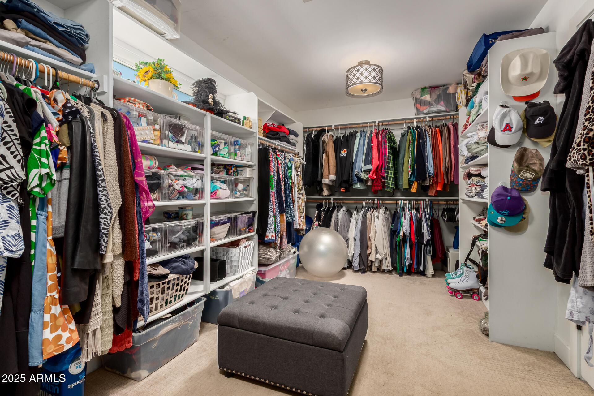 3439 N 45TH Place