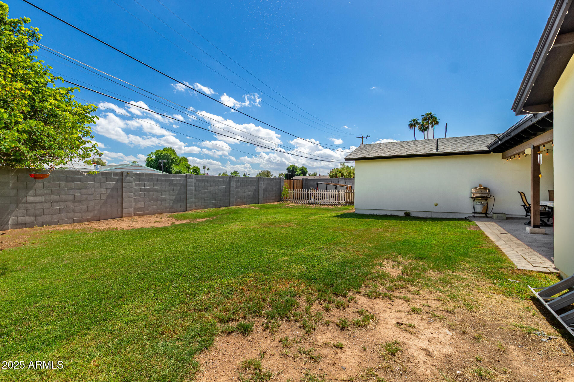 3439 N 45TH Place