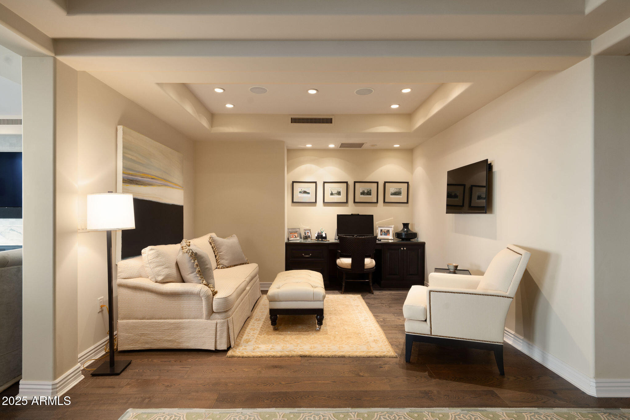 7181 E Camelback Road, 1105