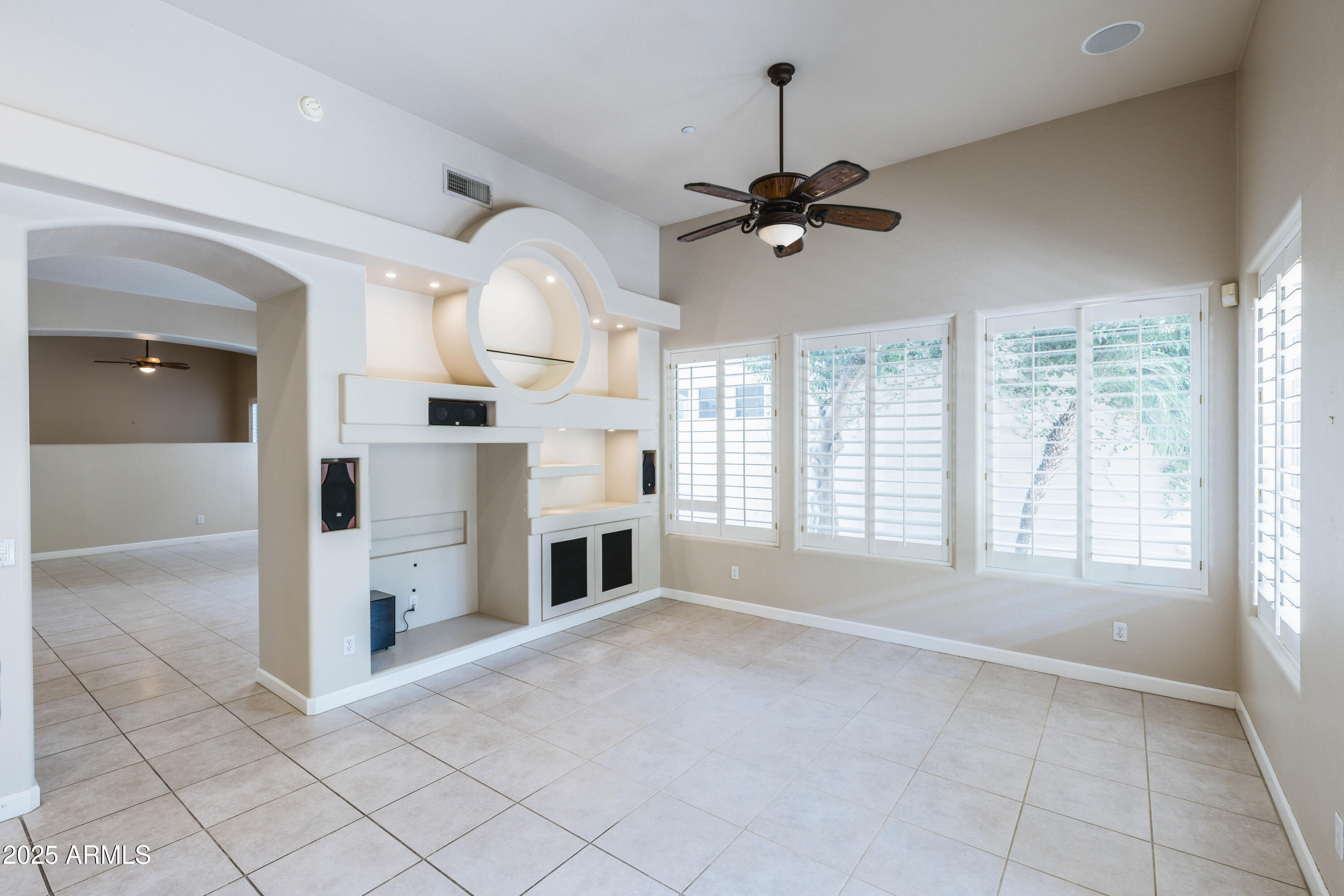 7369 E DEL ACERO Drive