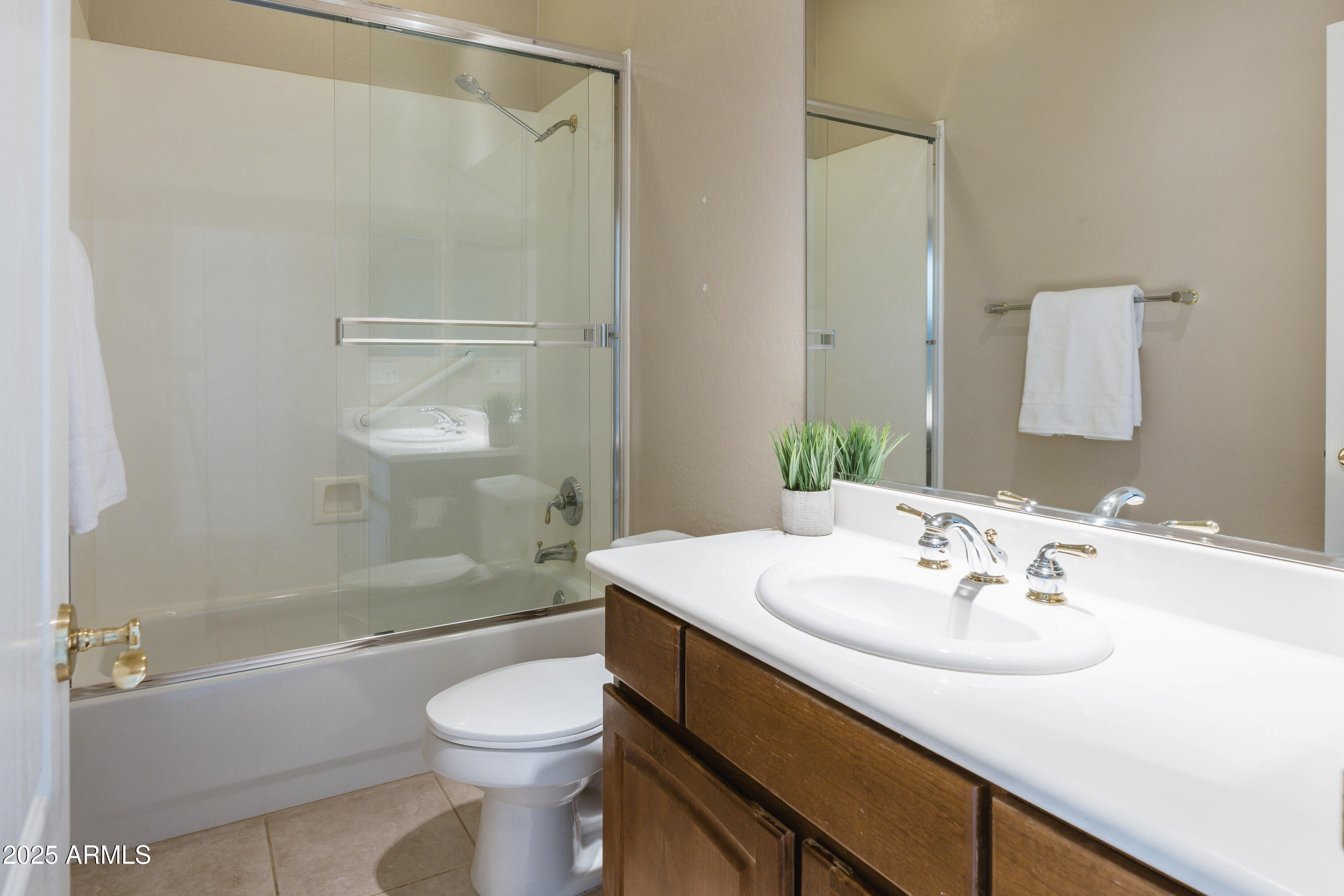 7369 E DEL ACERO Drive