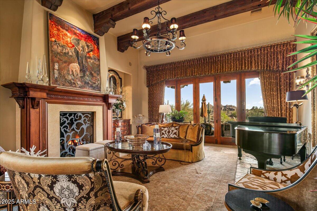7311 E ARROYO HONDO Road