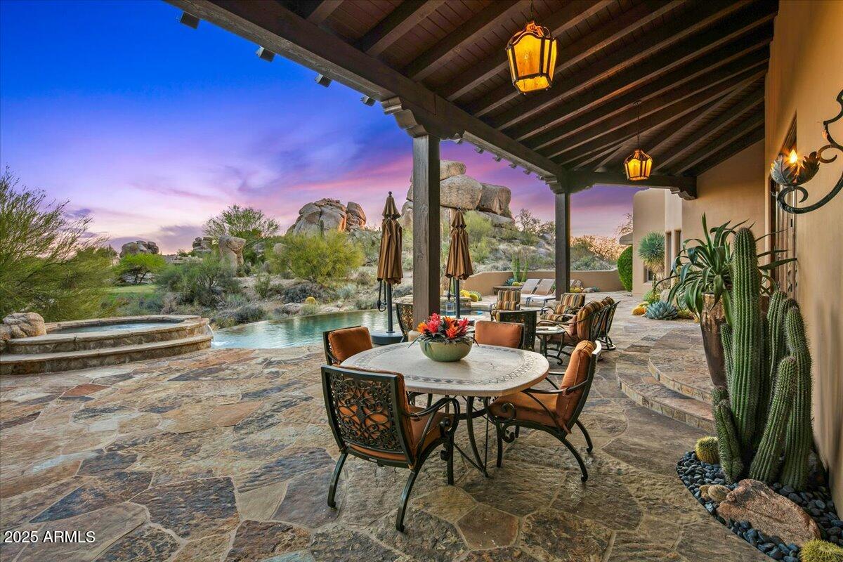 7311 E ARROYO HONDO Road
