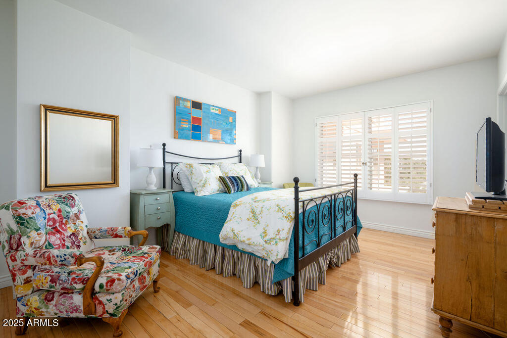 2201 N CENTRAL Avenue, 4E