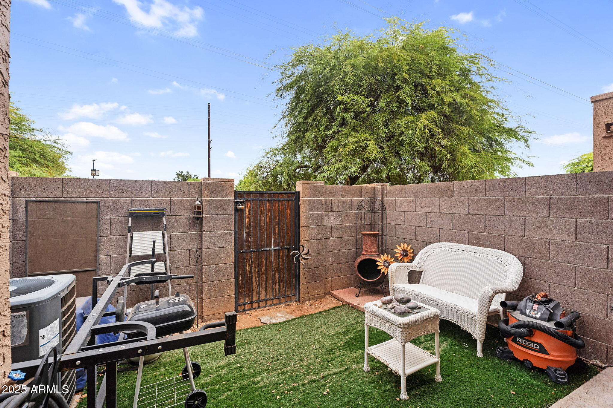3491 N ARIZONA Avenue, 83