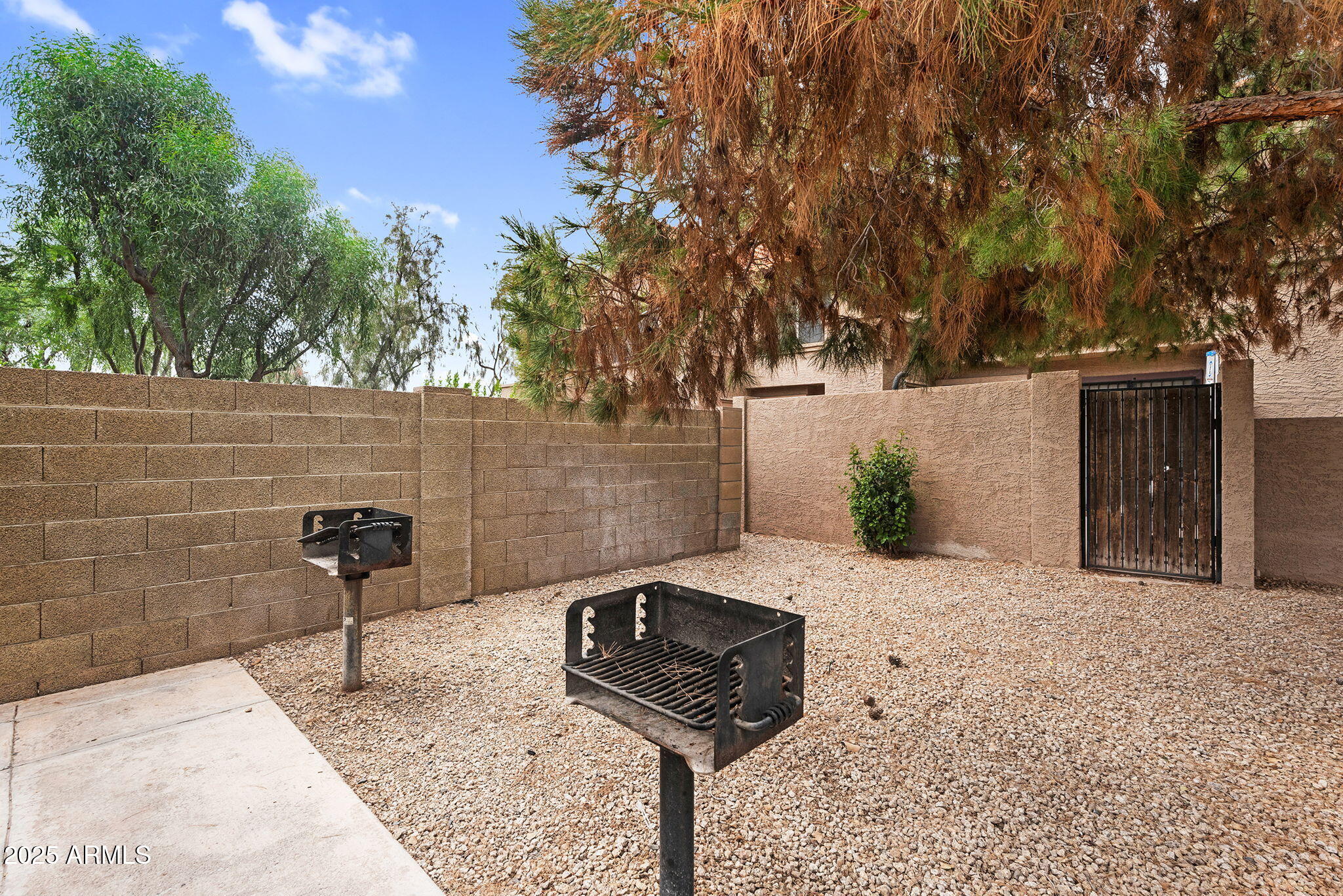 3491 N ARIZONA Avenue, 83