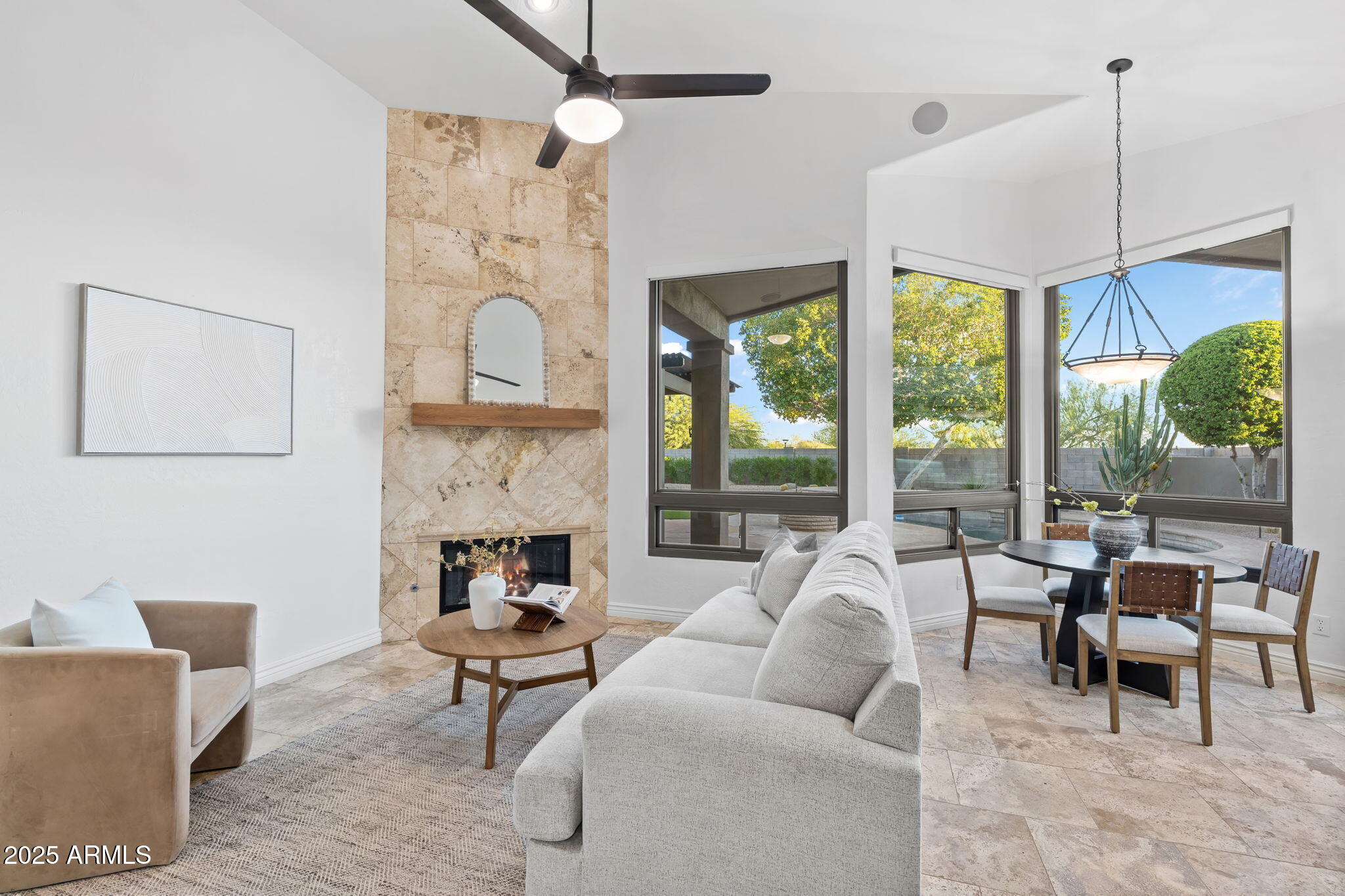 8173 E MICHELLE Drive