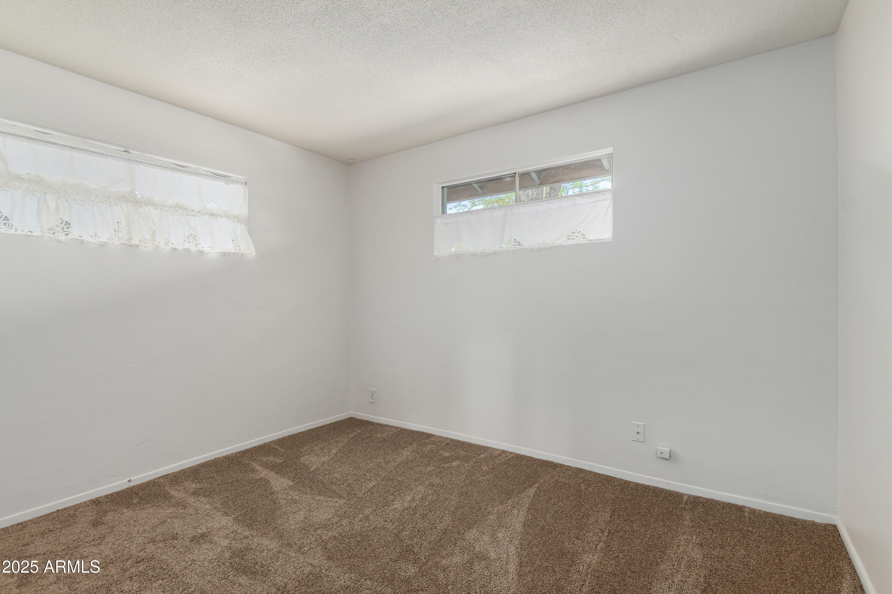 1340 E ORANGEWOOD Avenue E