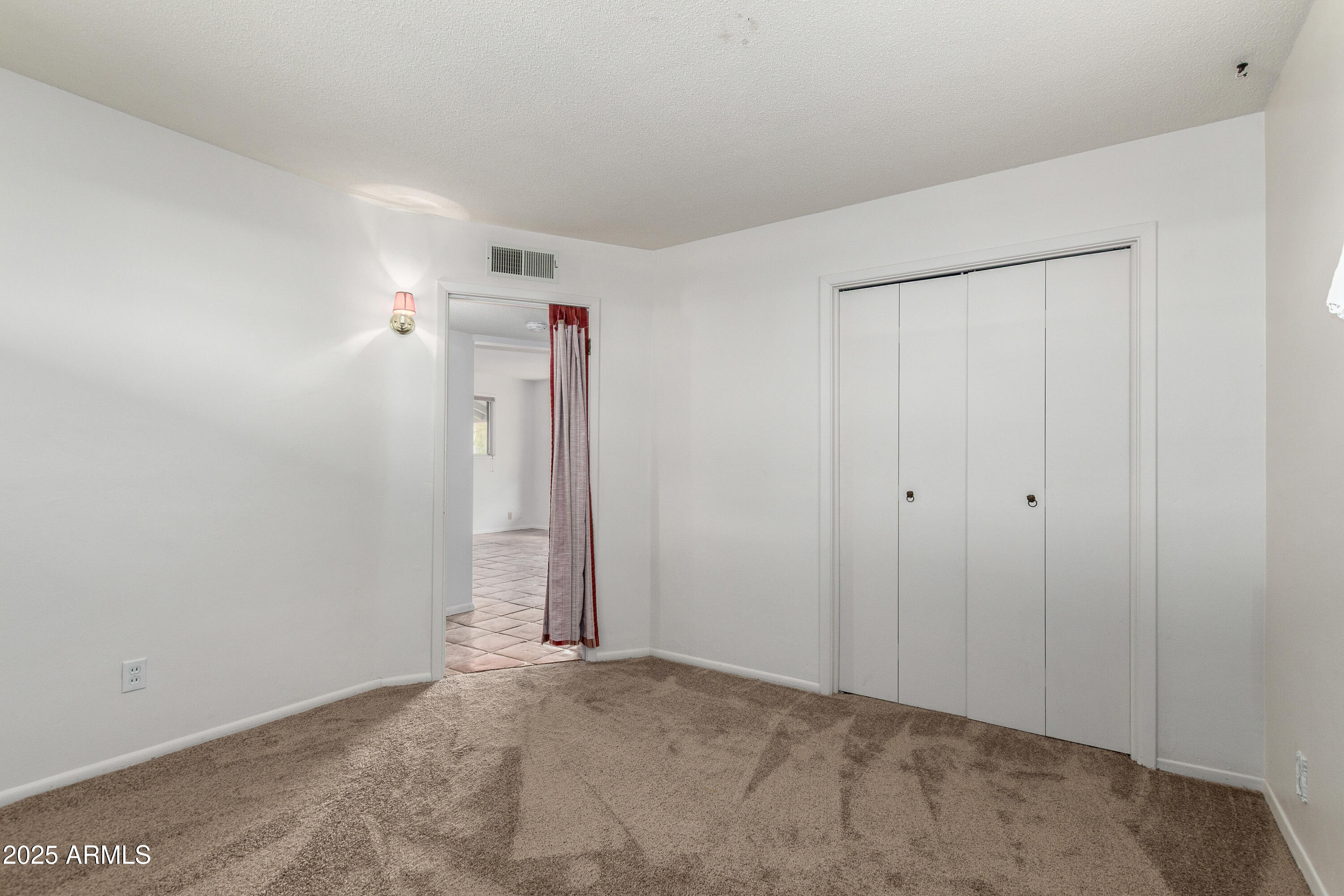 1340 E ORANGEWOOD Avenue E