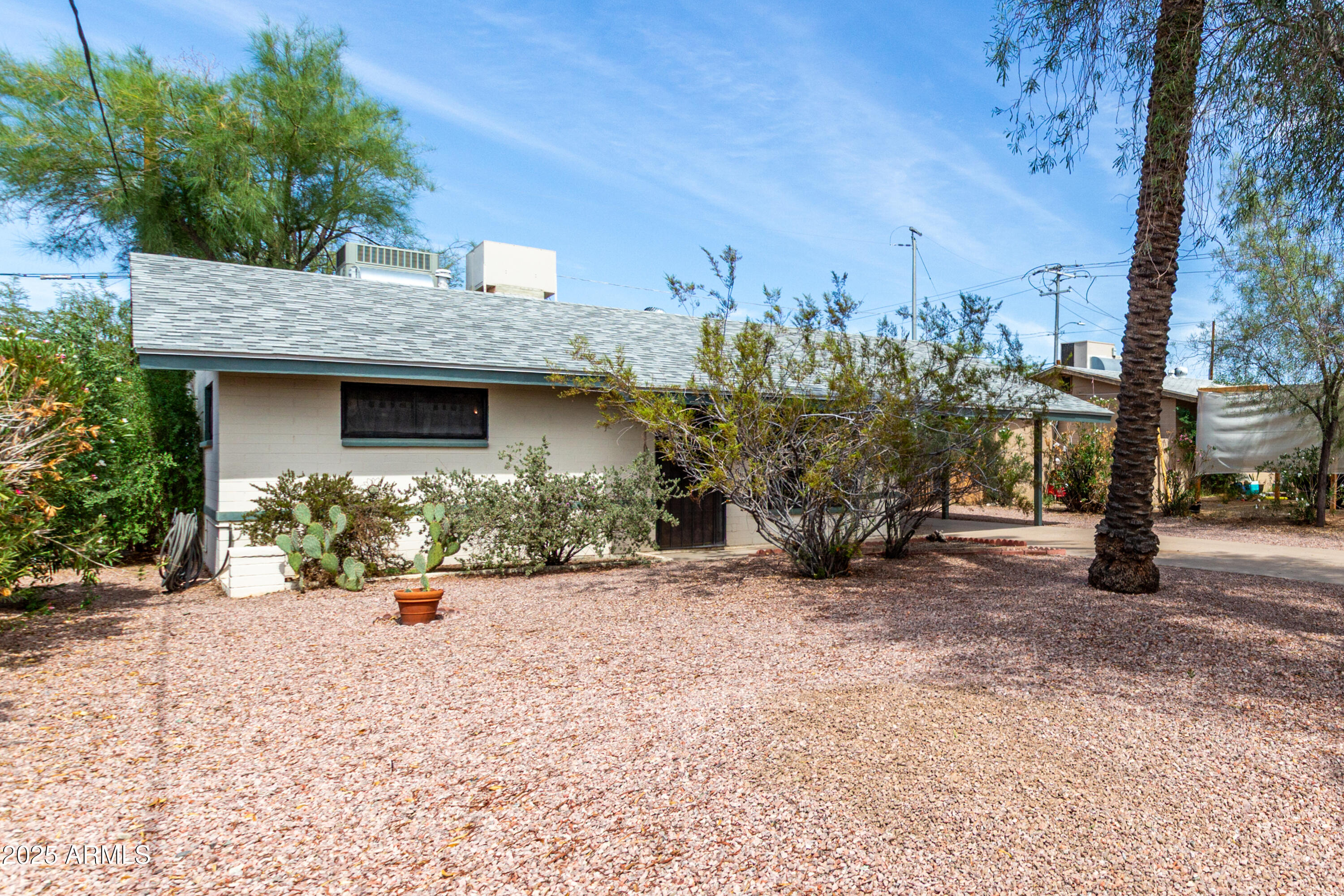 1340 E ORANGEWOOD Avenue E