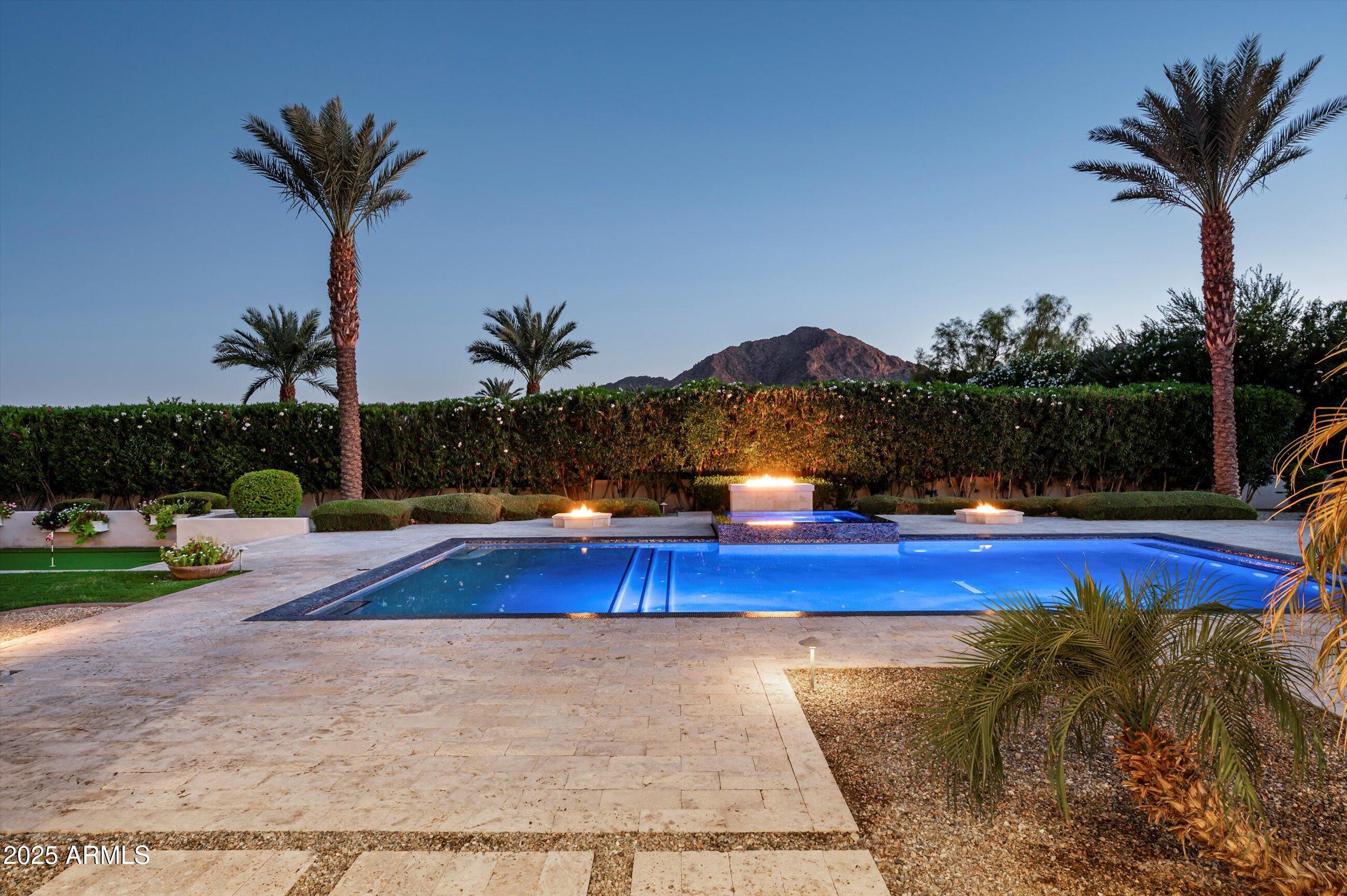 5729 E JOSHUA TREE Lane