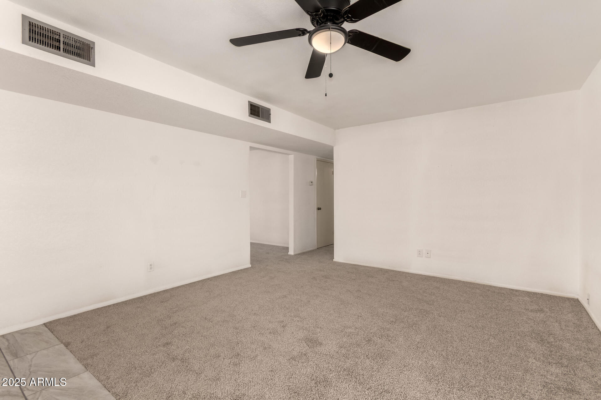 502 E SILVER REEF Road