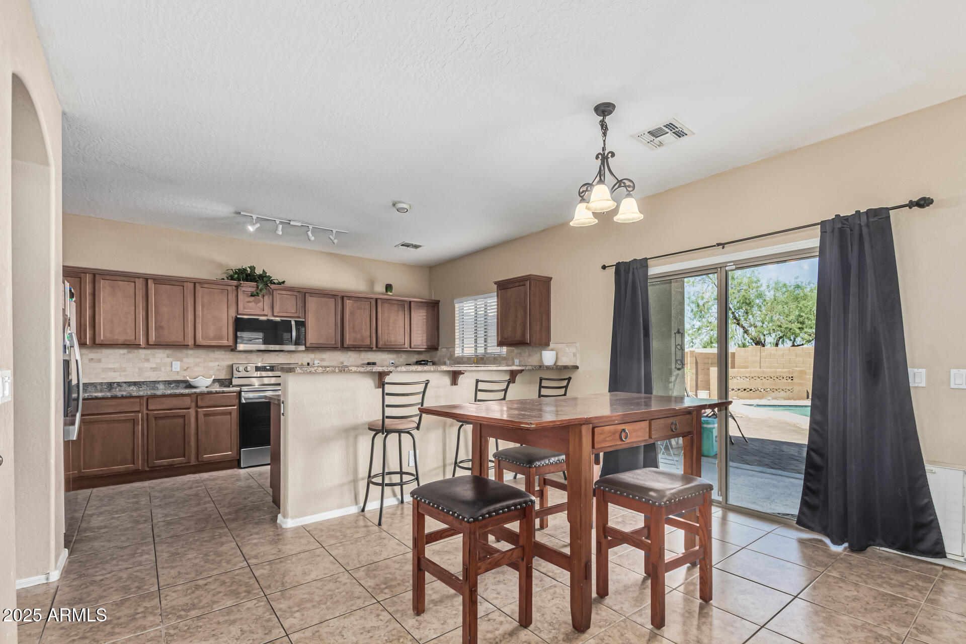 4344 E Alamo Street