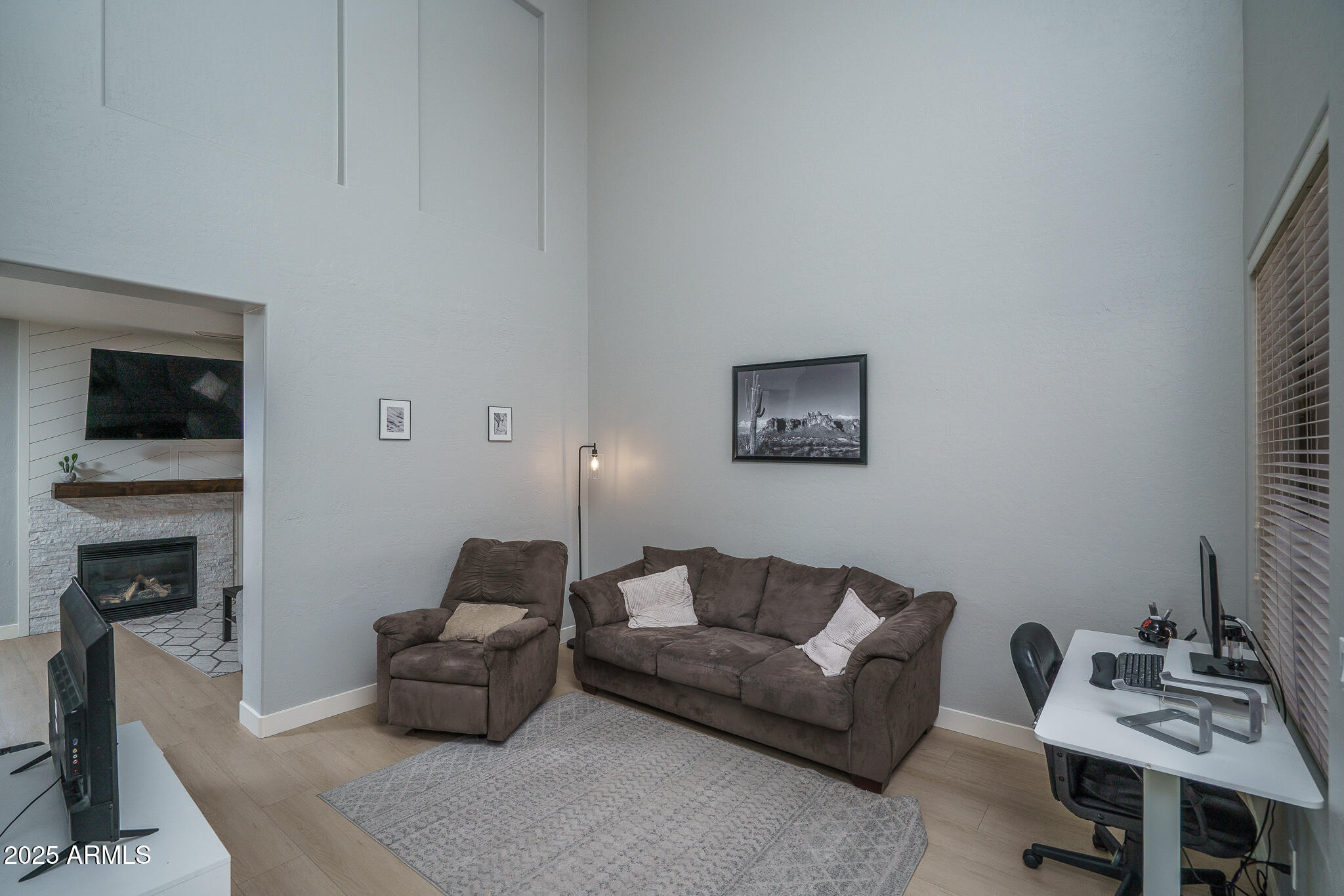 5415 E MCKELLIPS Road, 44