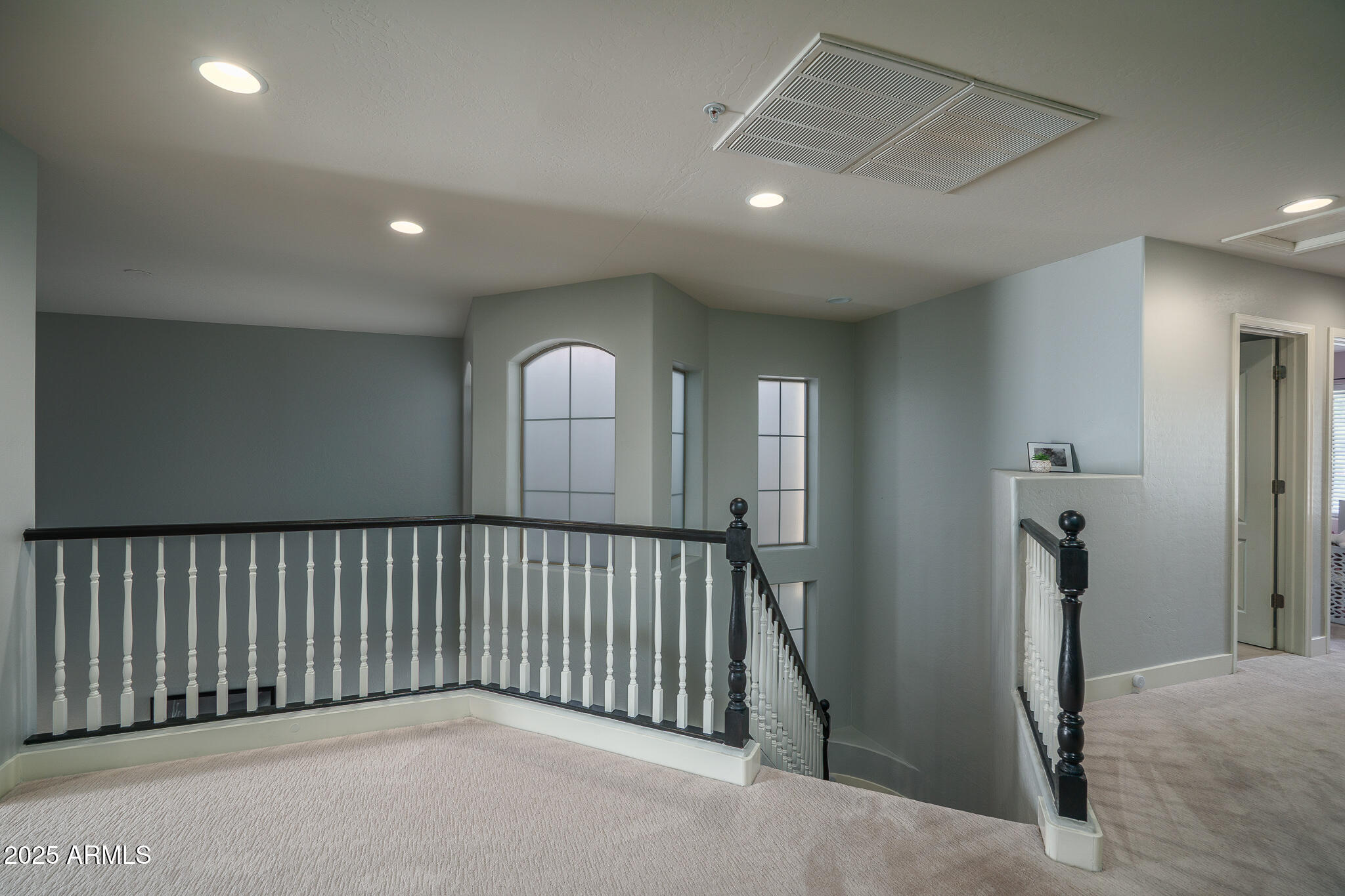 5415 E MCKELLIPS Road, 44