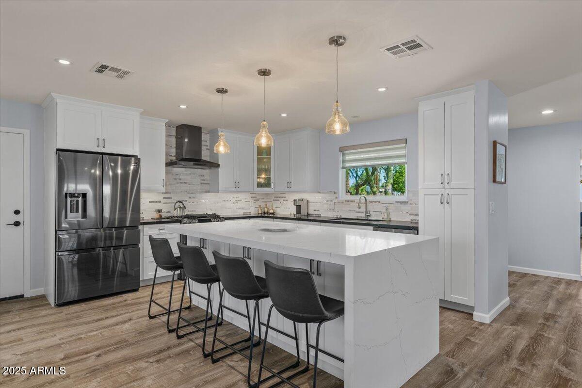 8337 E MINNEZONA Avenue