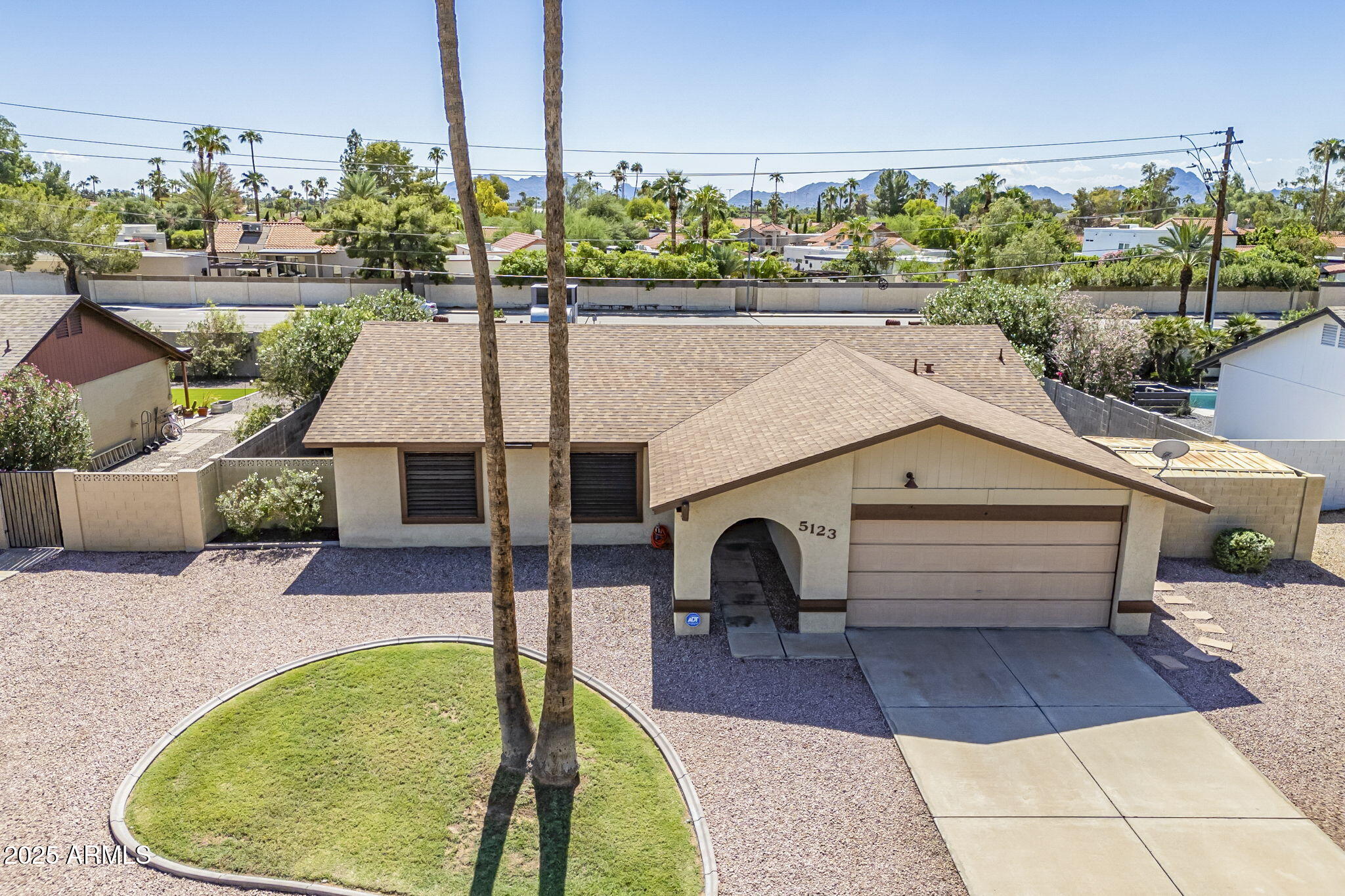 5123 E BECK Lane