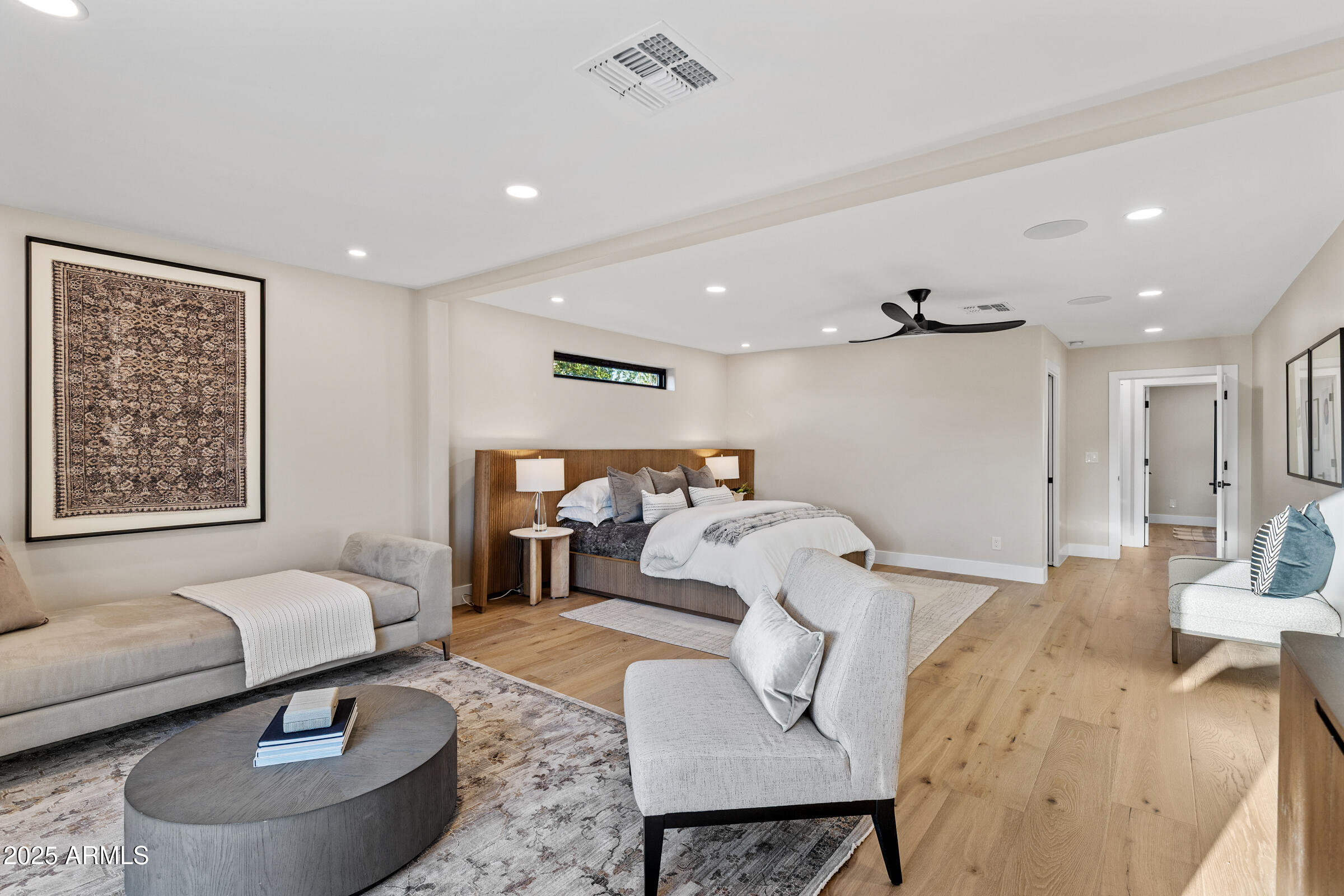 8436 N VIA LINDA