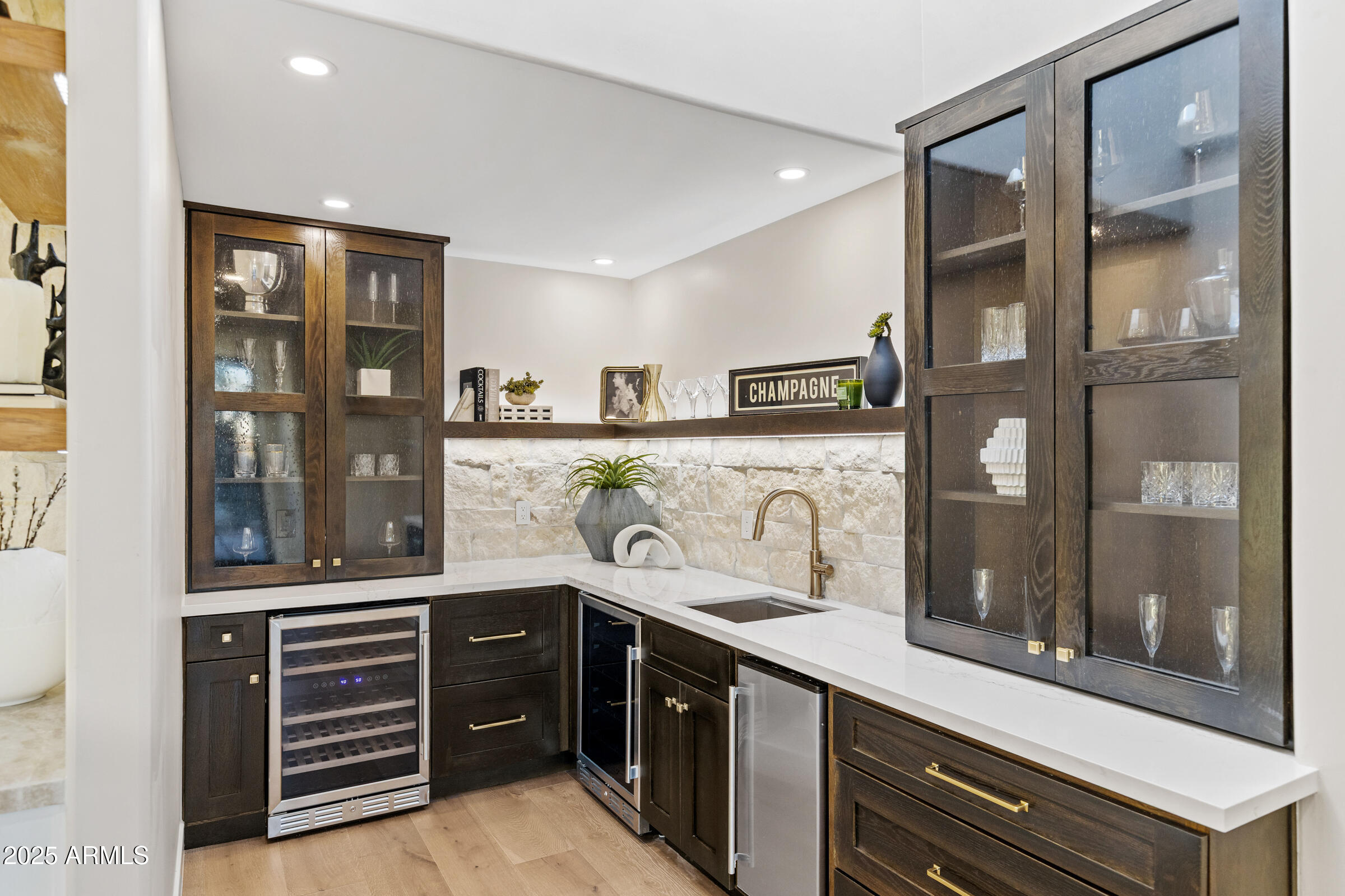 8436 N VIA LINDA