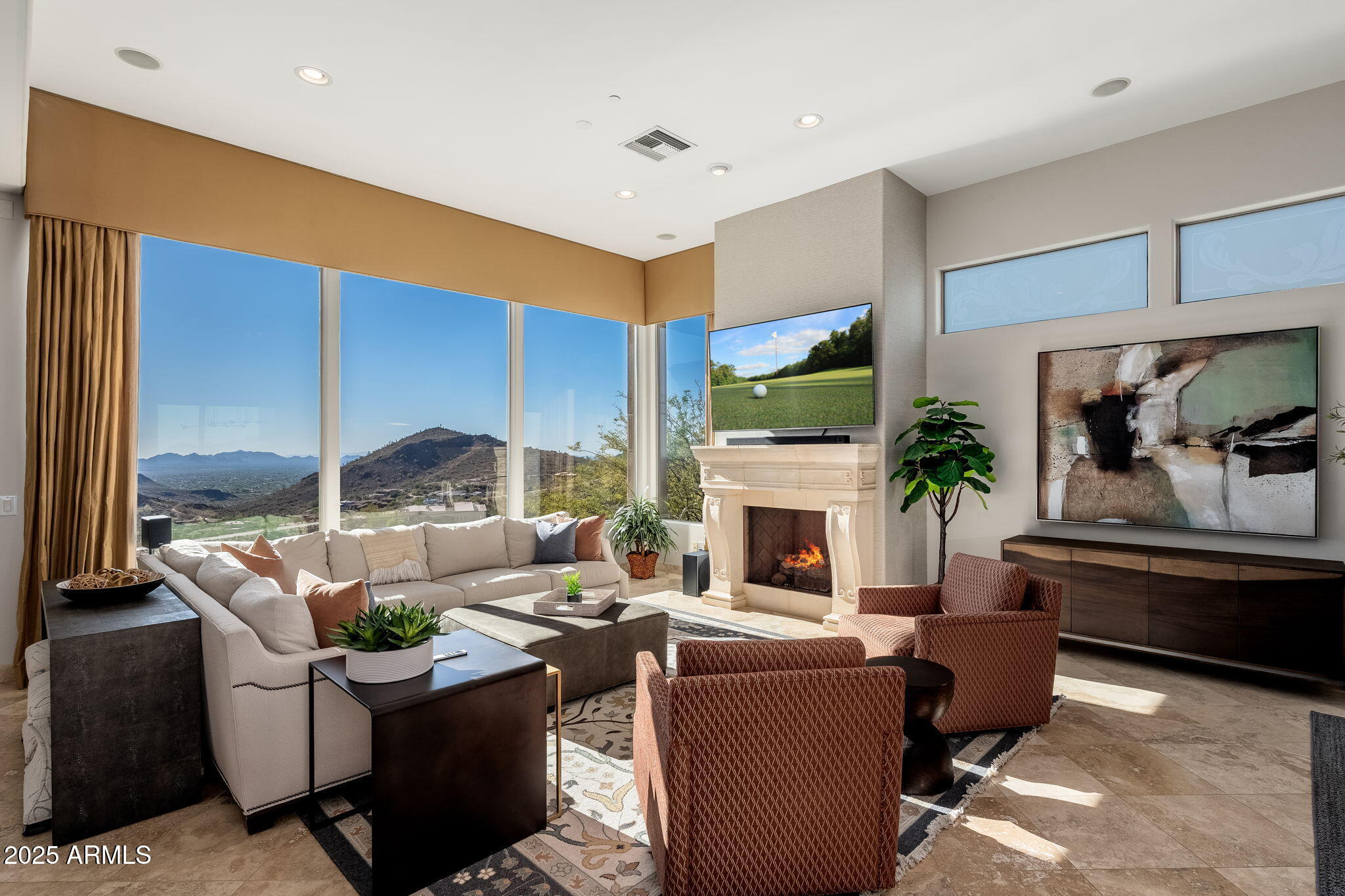 10826 N SKYLINE Drive