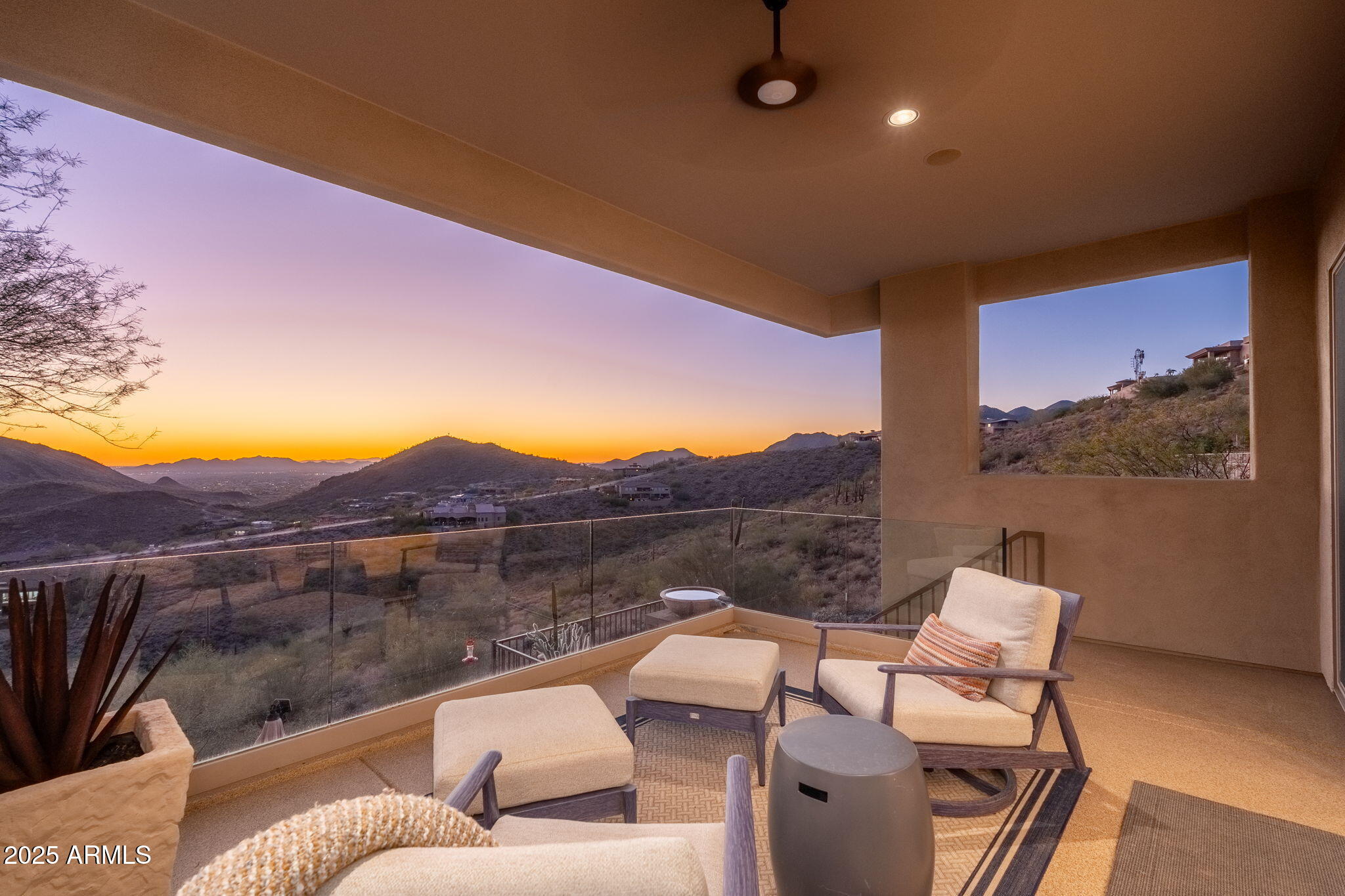 10826 N SKYLINE Drive