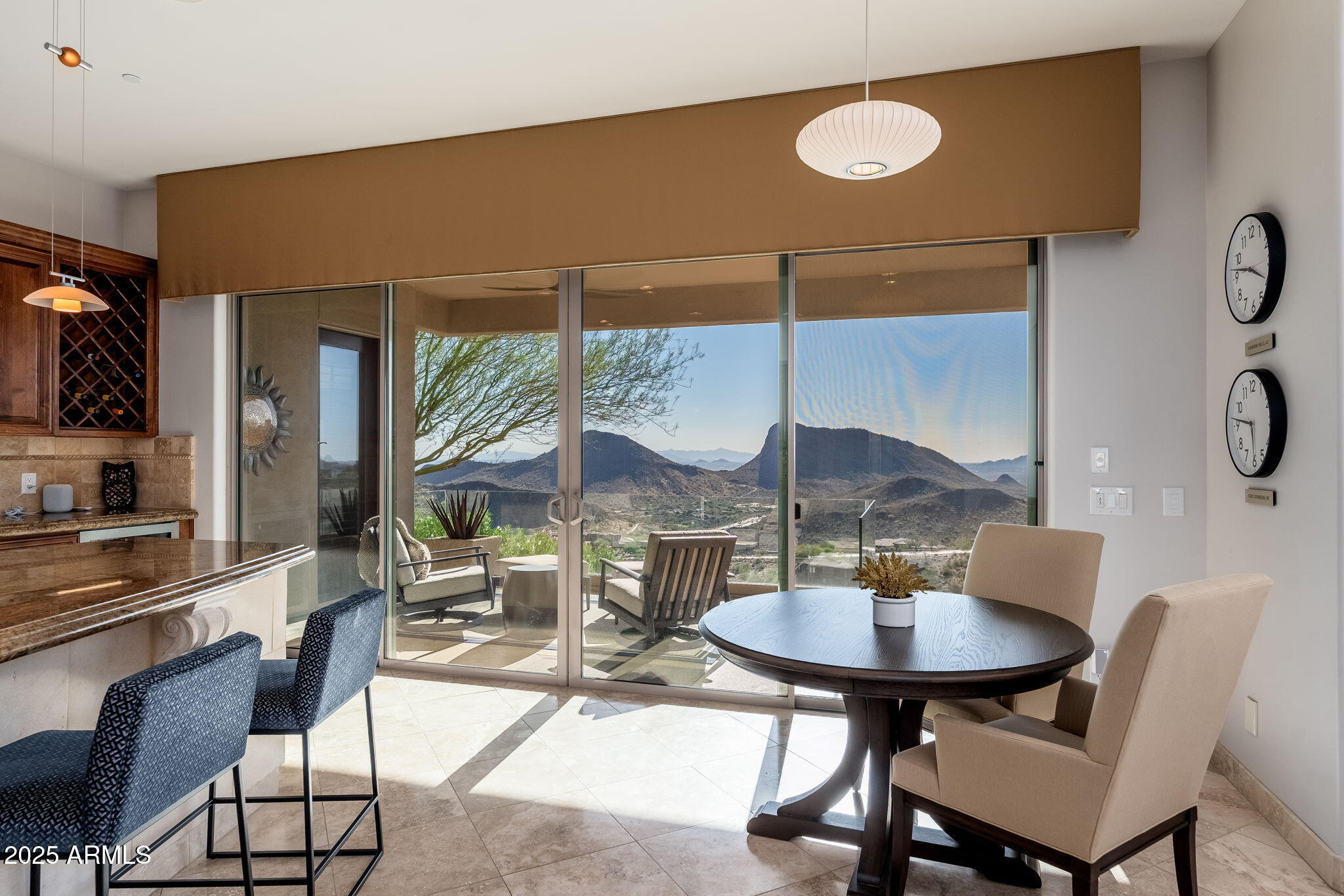 10826 N SKYLINE Drive