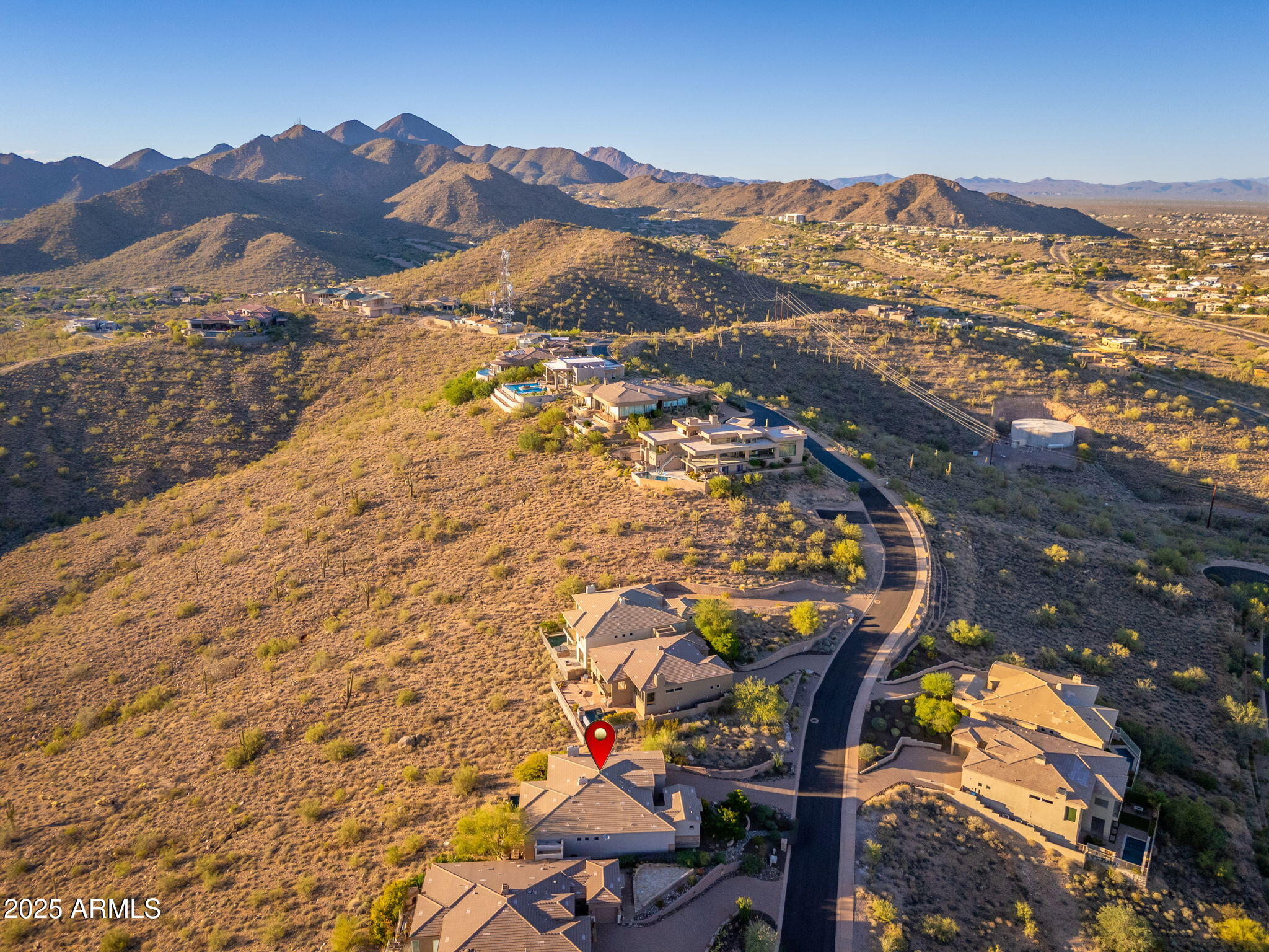 10826 N SKYLINE Drive