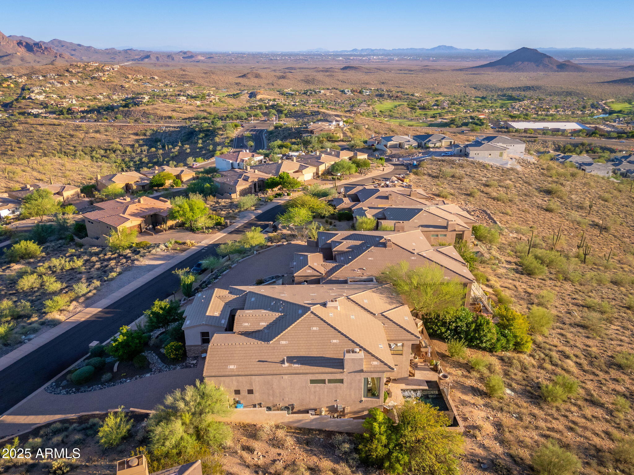 10826 N SKYLINE Drive