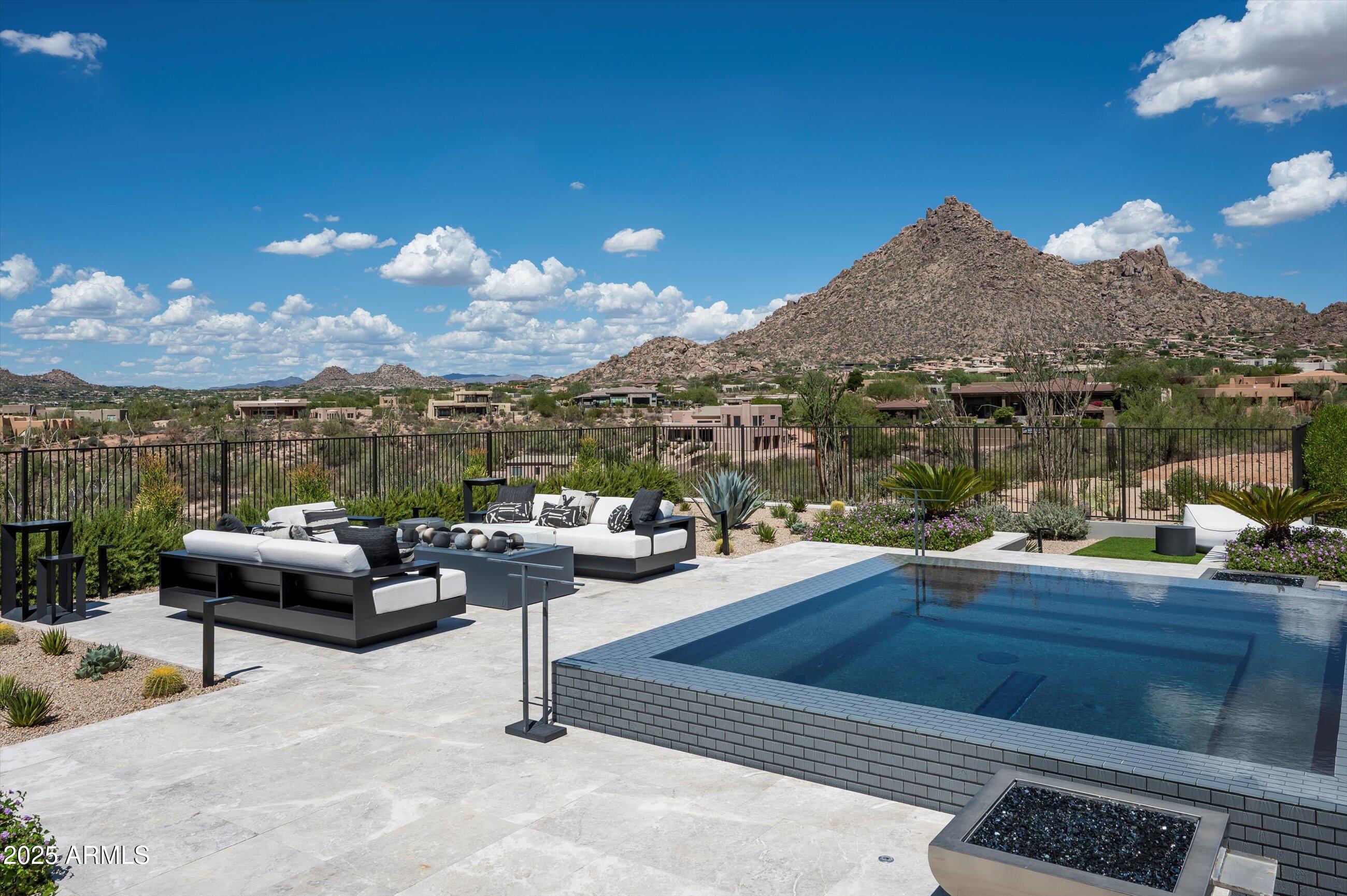 10784 E PINNACLE PEAK Road