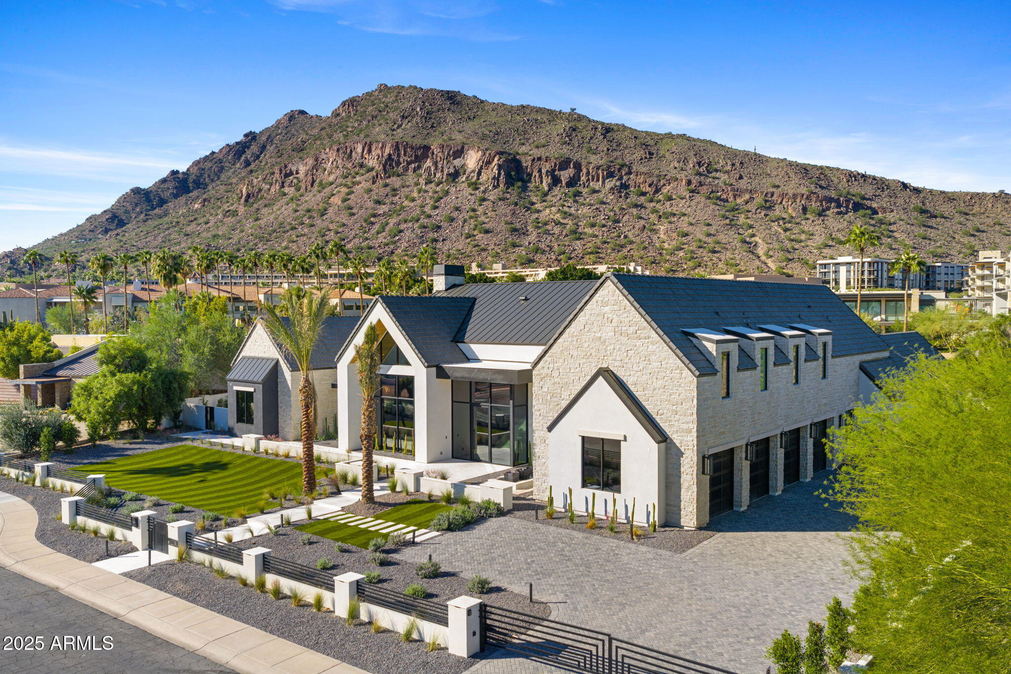 6230 E HILLCREST Boulevard