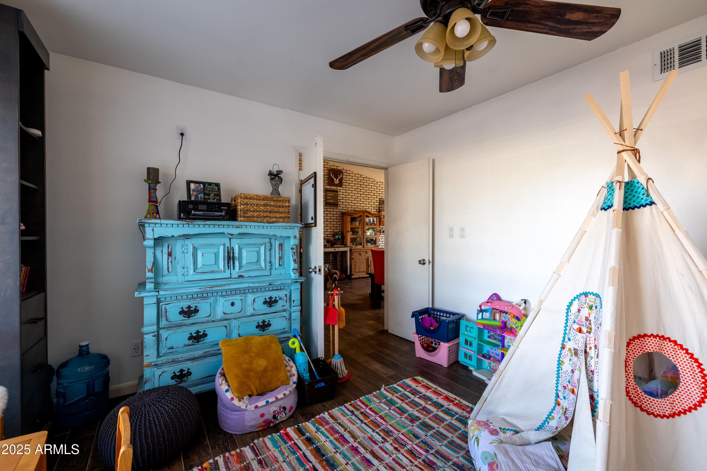 5209 W PALO VERDE Avenue