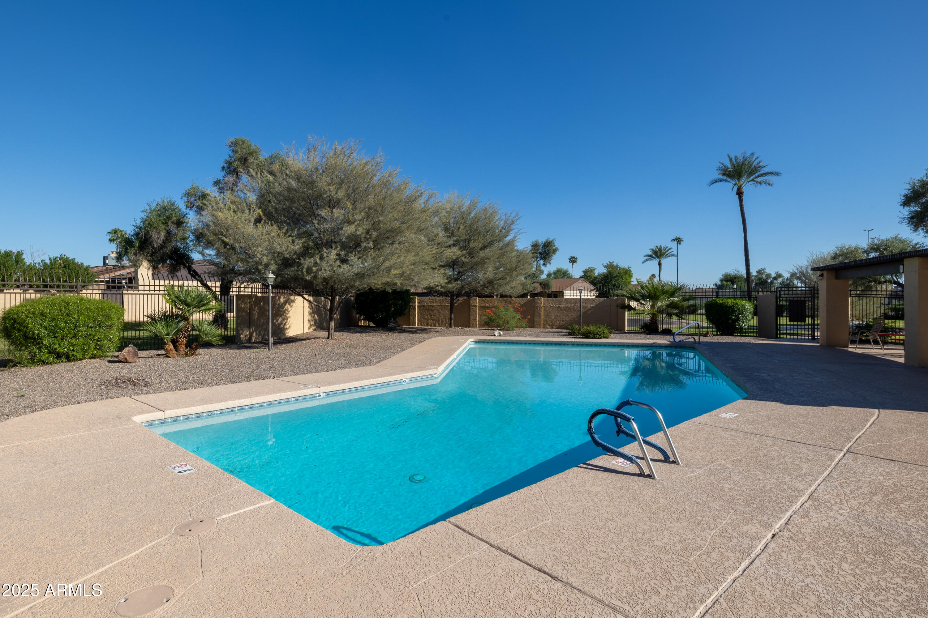 5209 W PALO VERDE Avenue