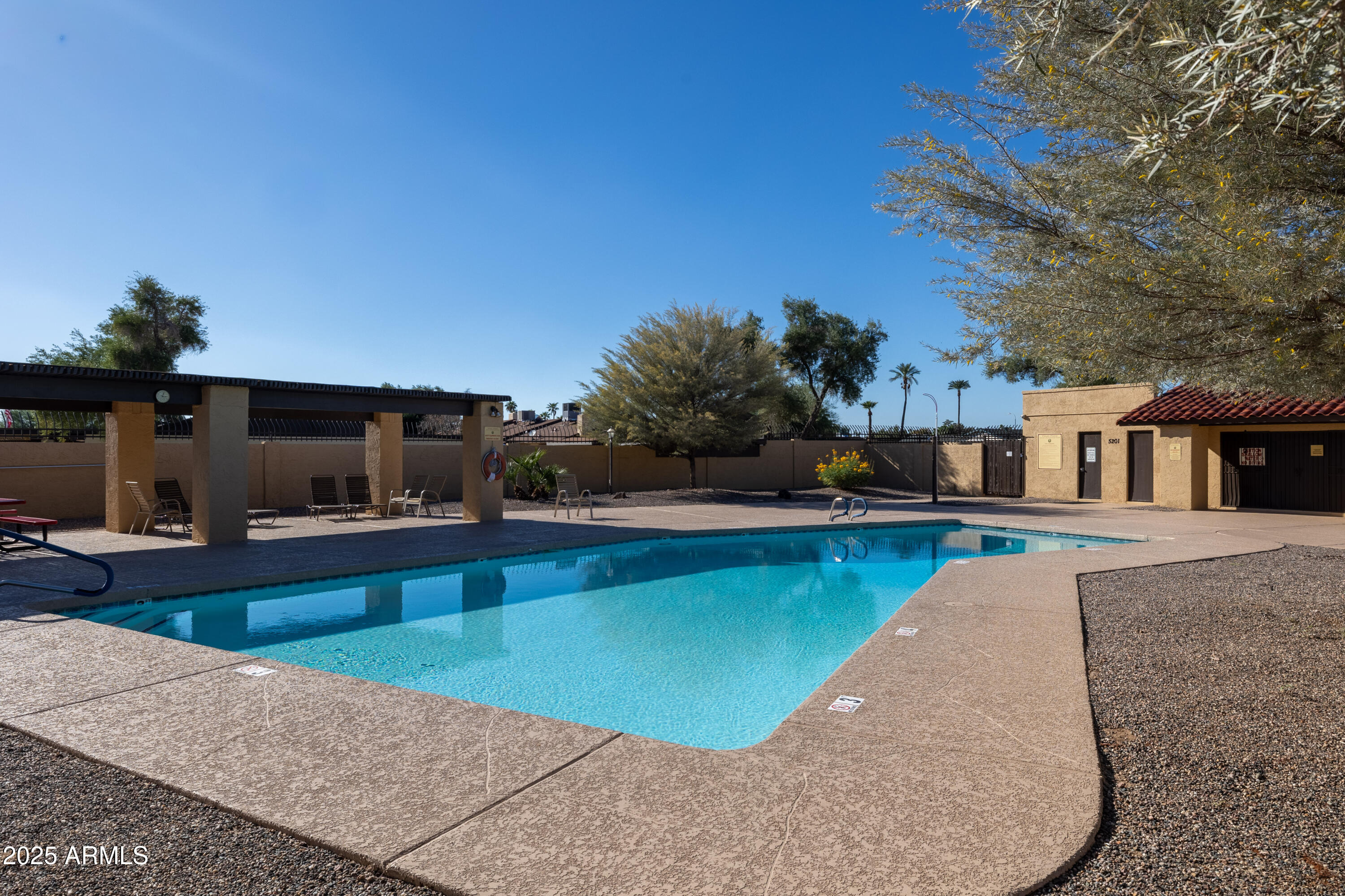 5209 W PALO VERDE Avenue