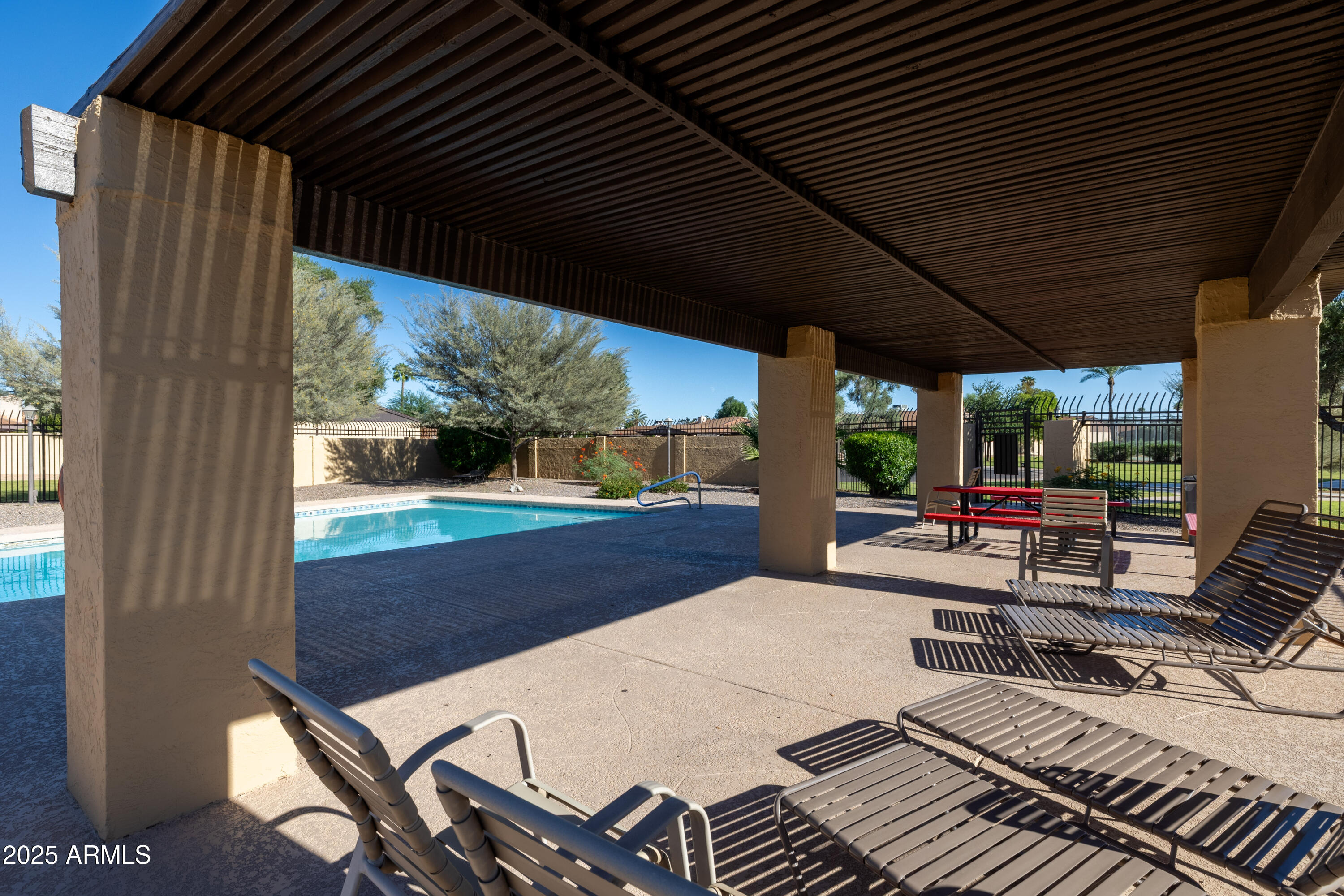 5209 W PALO VERDE Avenue