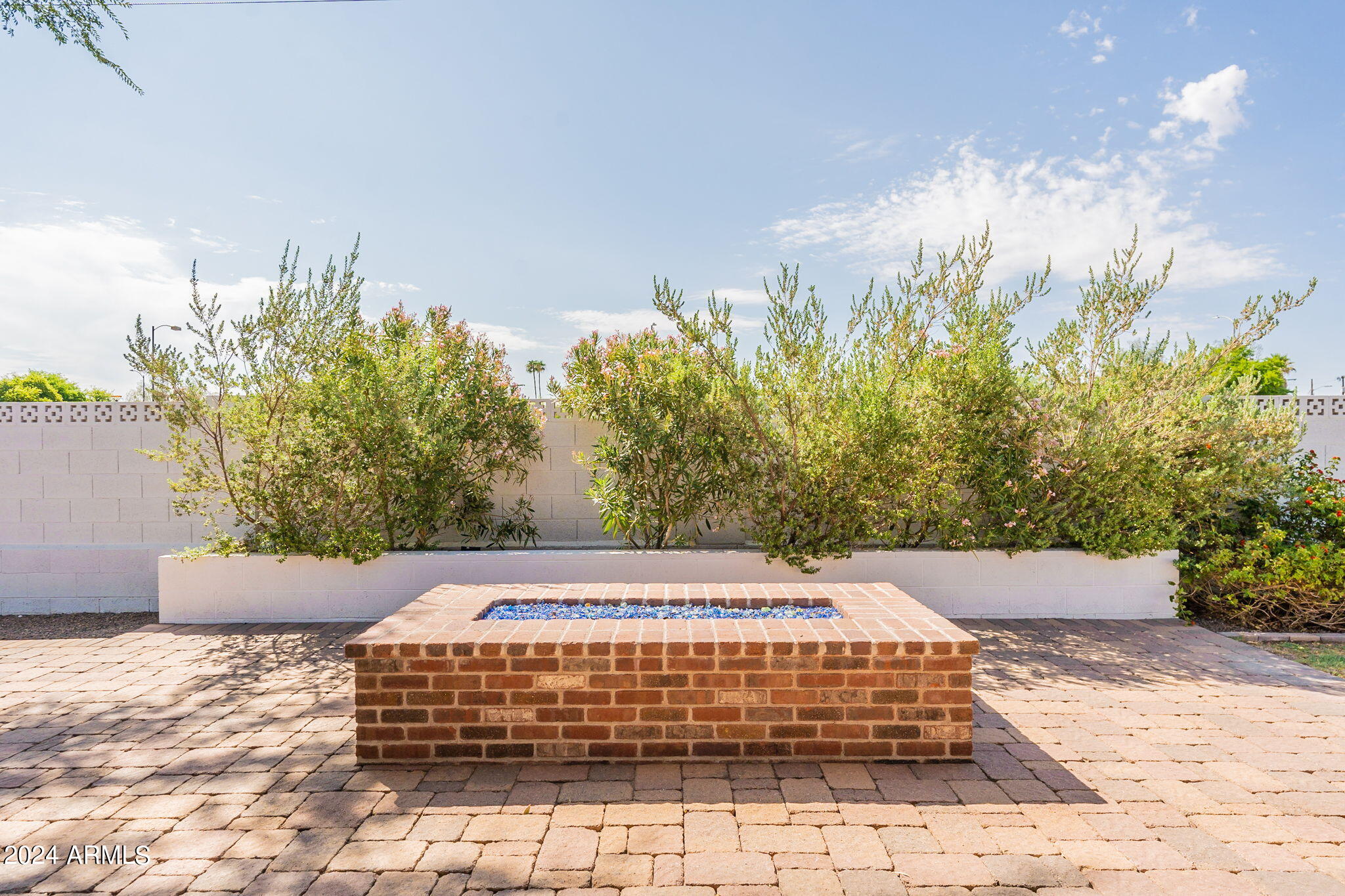 6433 E Calle Camelia