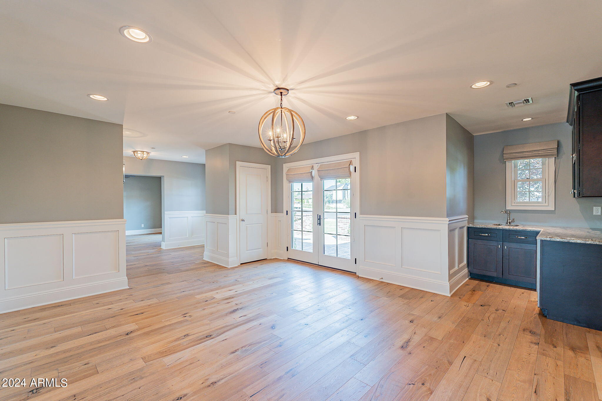 6433 E Calle Camelia