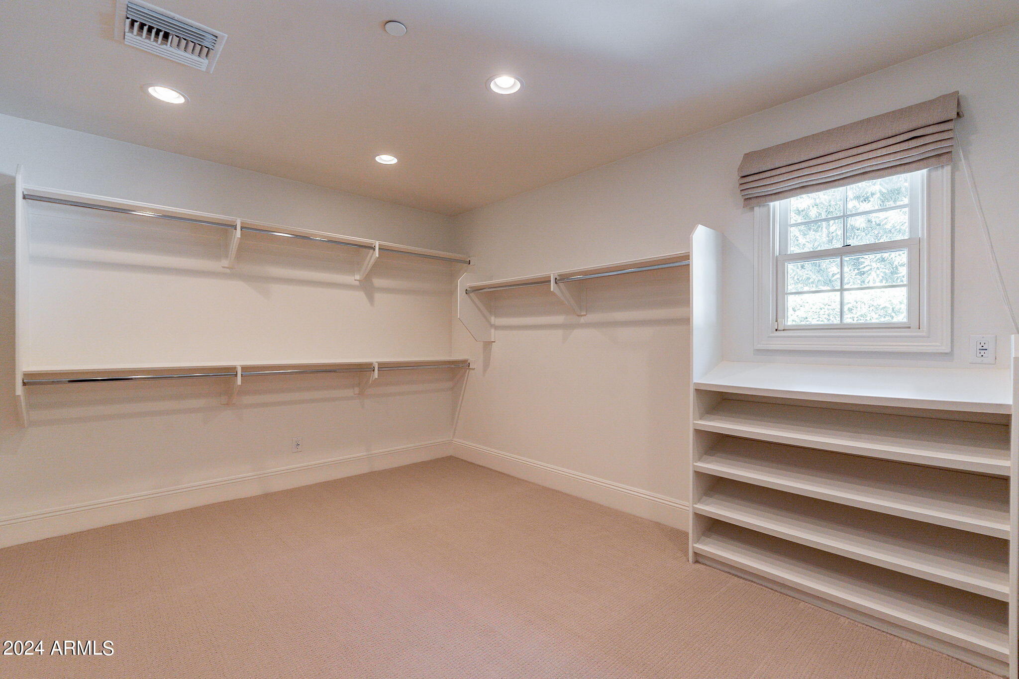 6433 E Calle Camelia