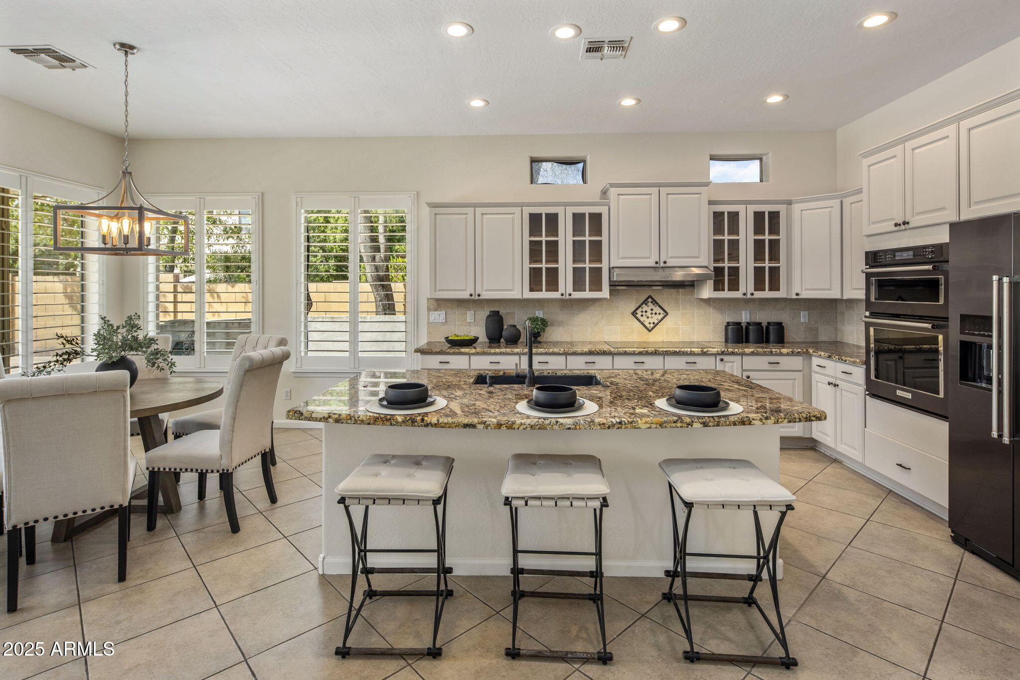 315 E MARY Lane