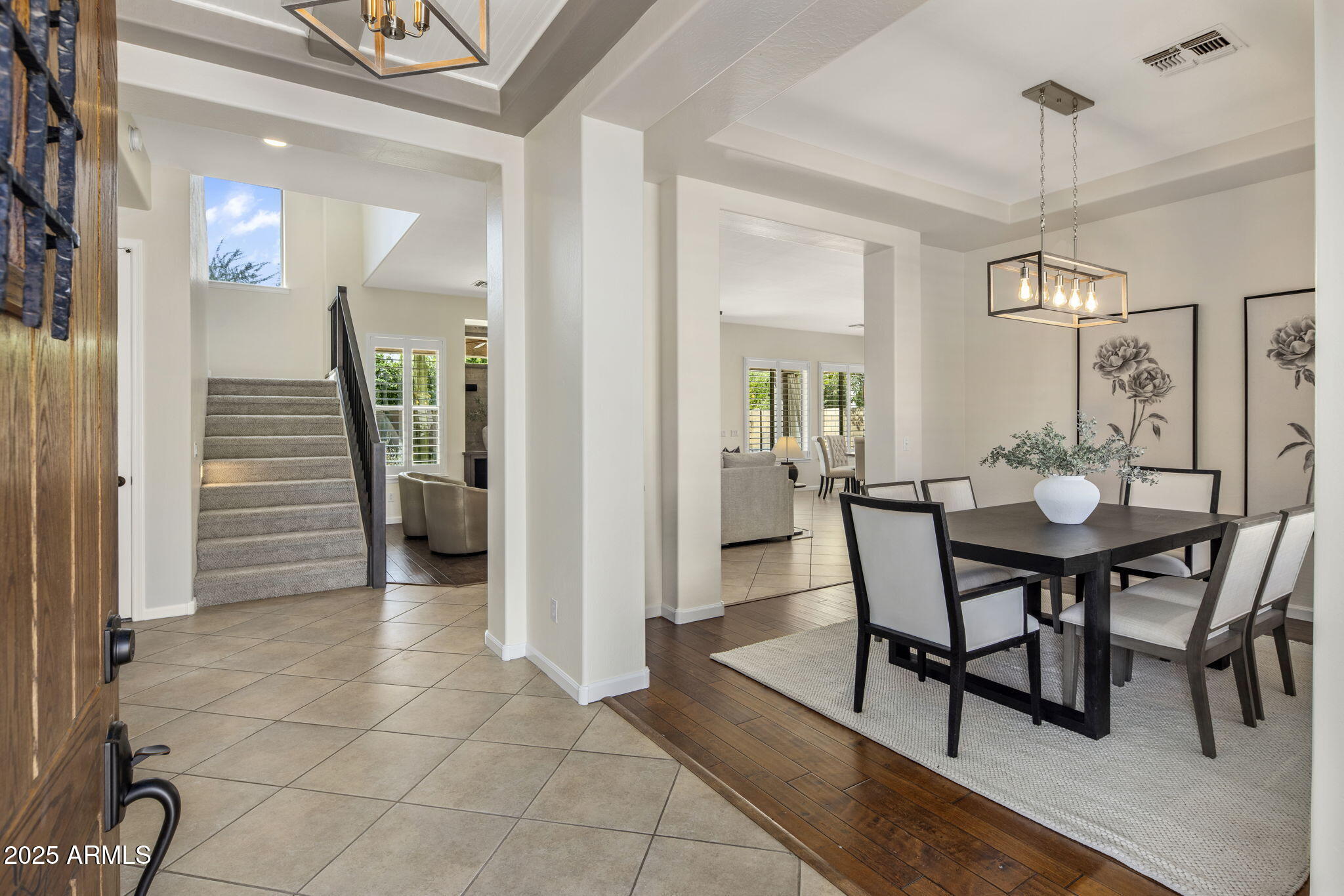 315 E MARY Lane