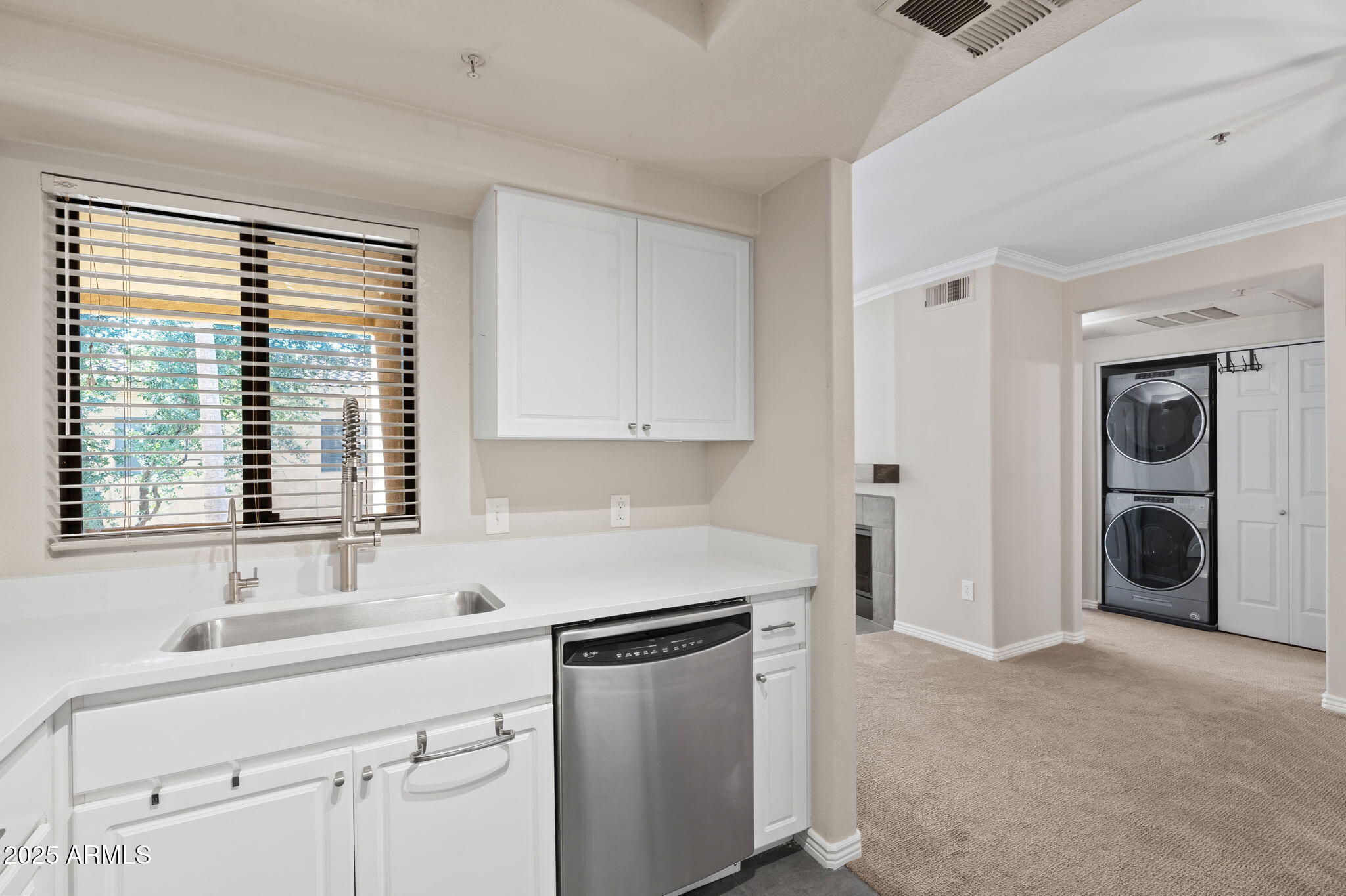 7575 E INDIAN BEND Road, 2057