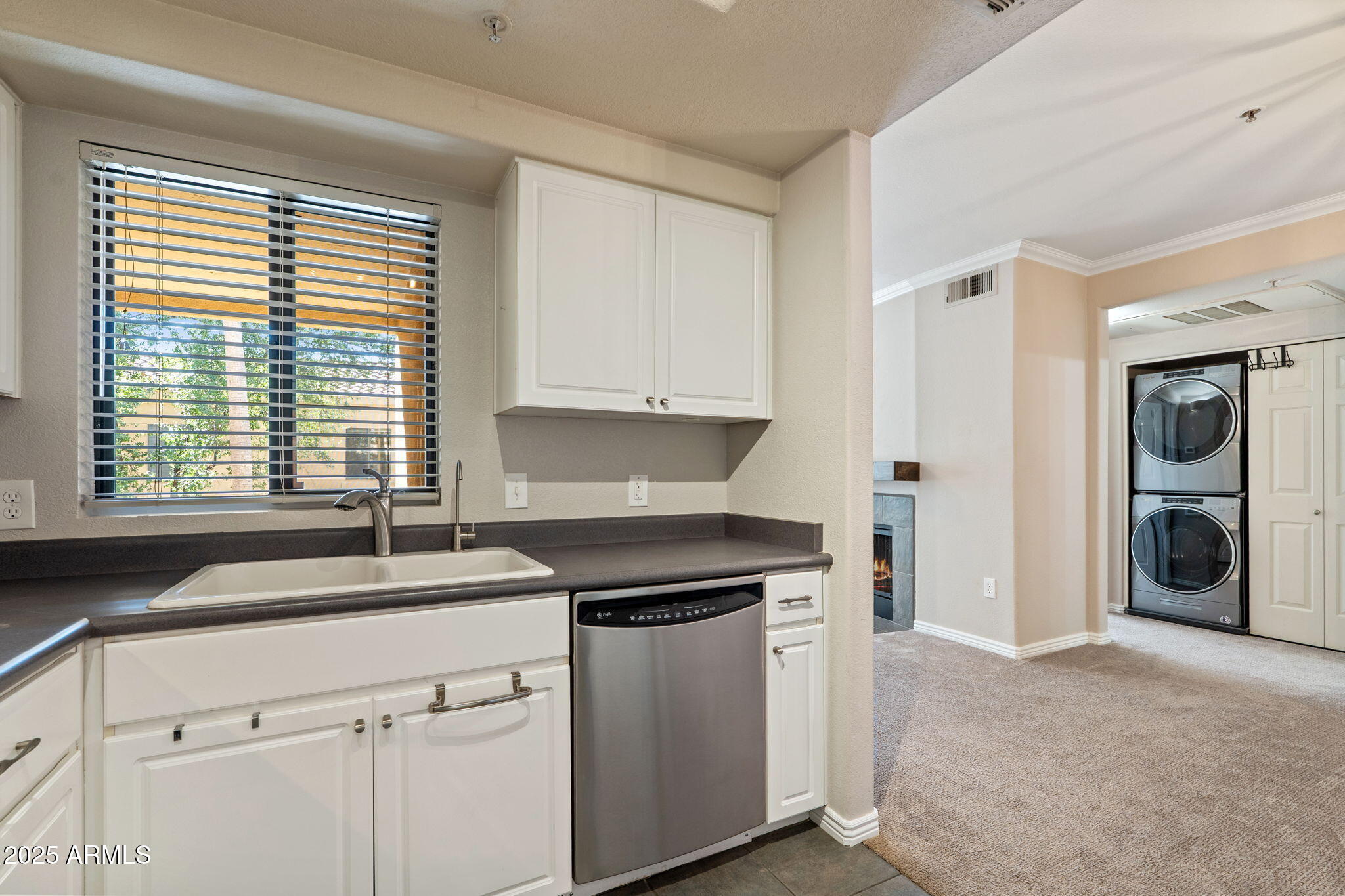 7575 E INDIAN BEND Road, 2057