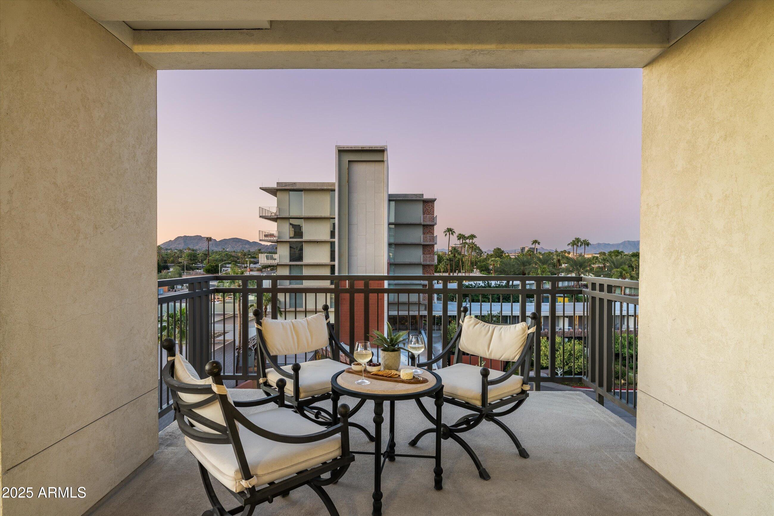 6803 E MAIN Street, 5511