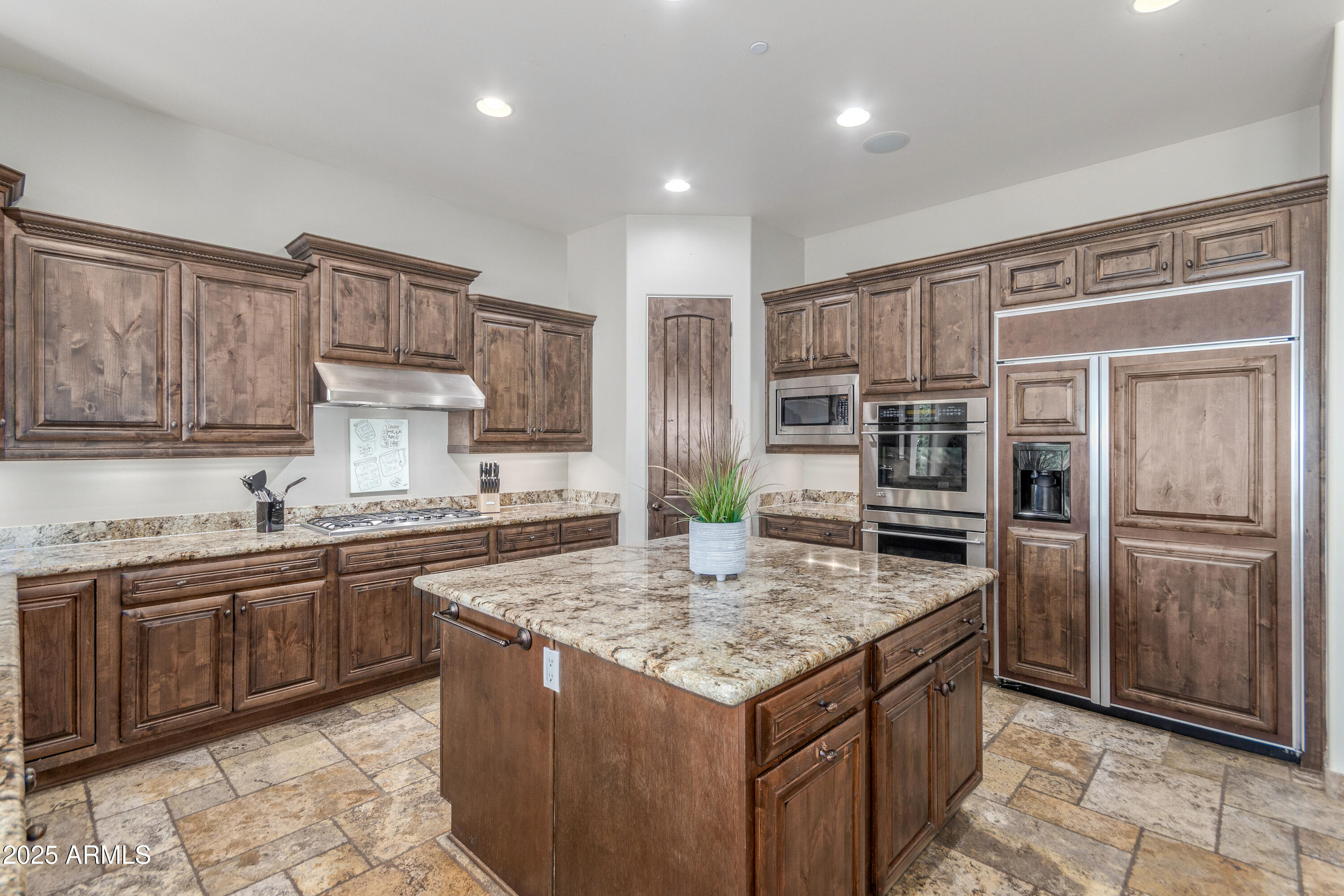 5415 E HALLIHAN Drive