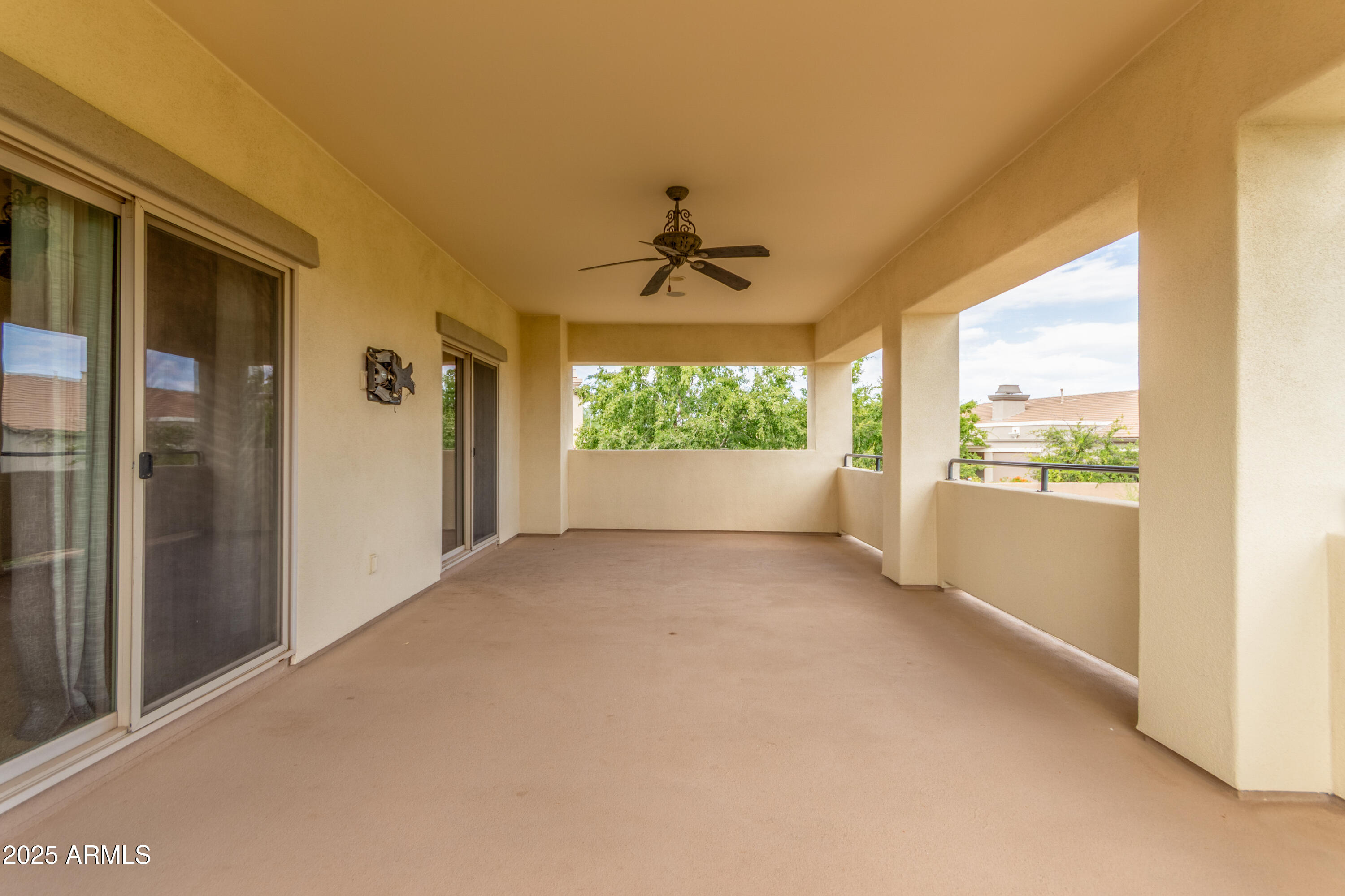 5415 E HALLIHAN Drive