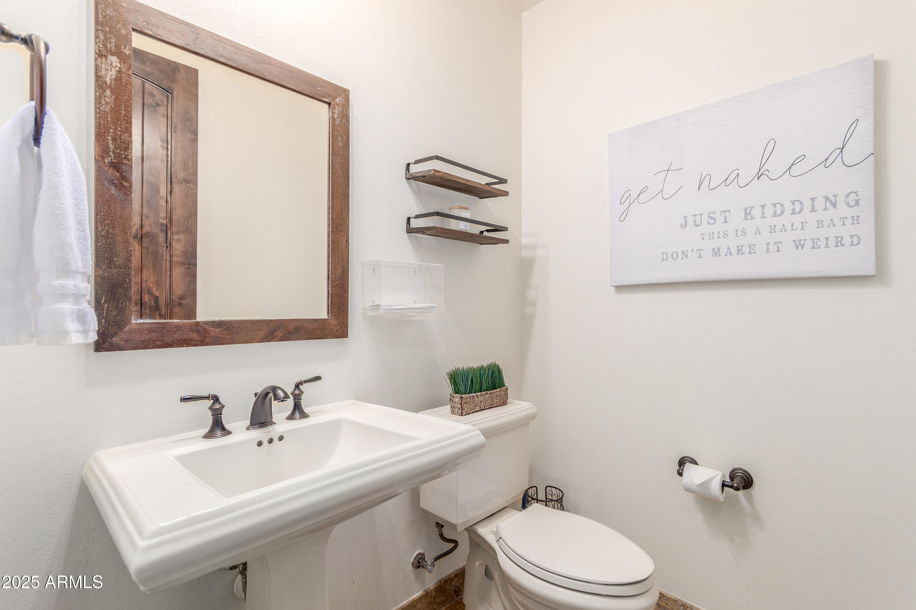 5415 E HALLIHAN Drive