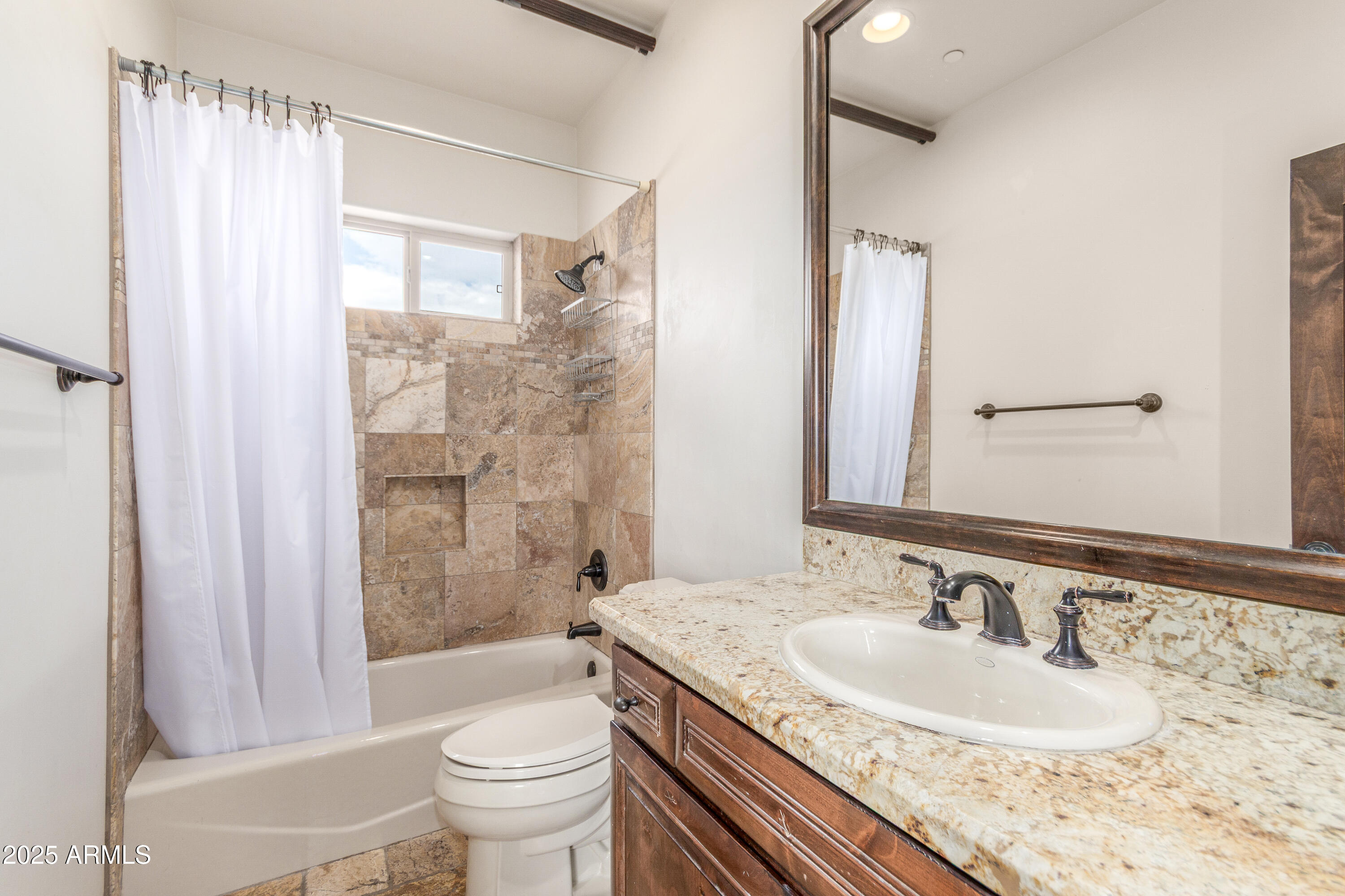 5415 E HALLIHAN Drive